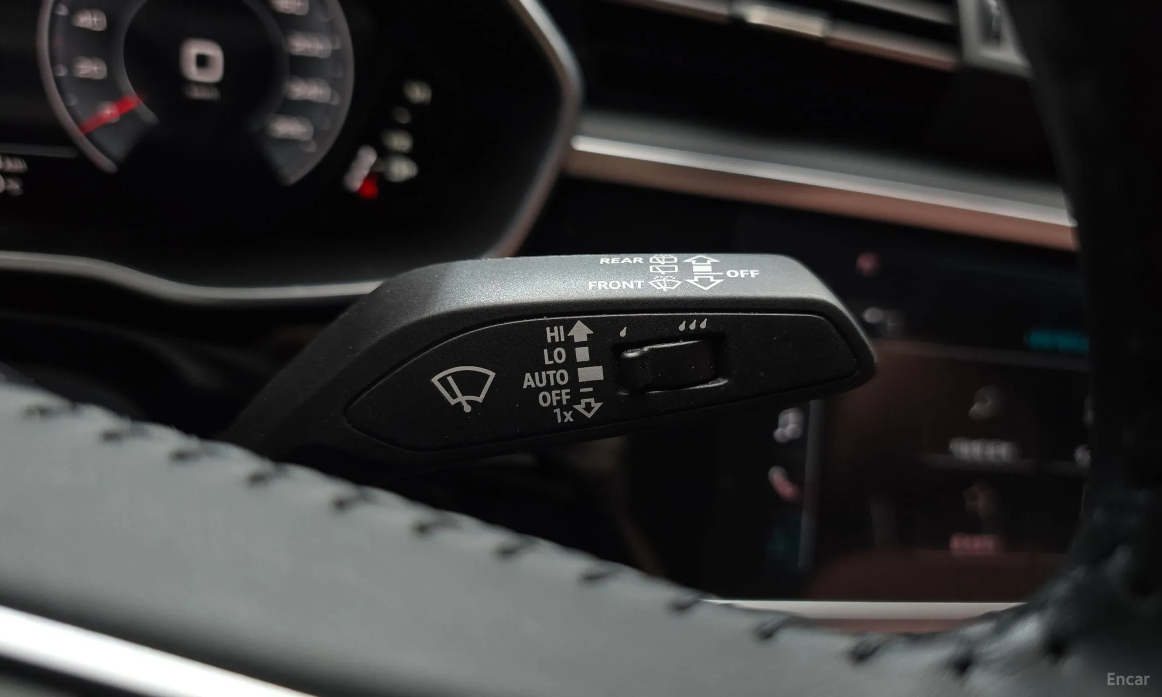 Audi Q3 (F3) превью 15