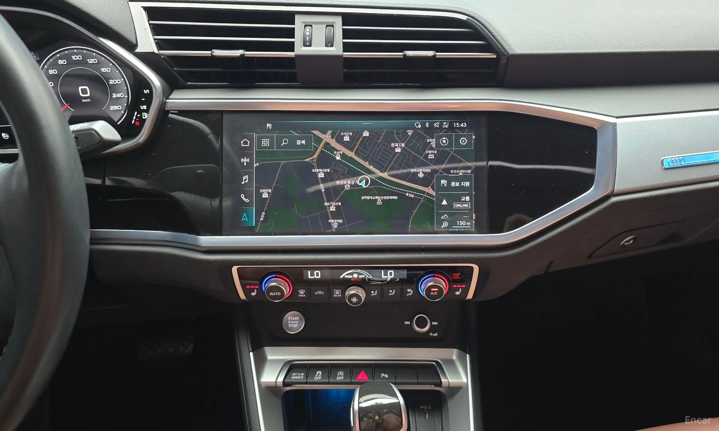 Audi Q3 (F3) превью 18
