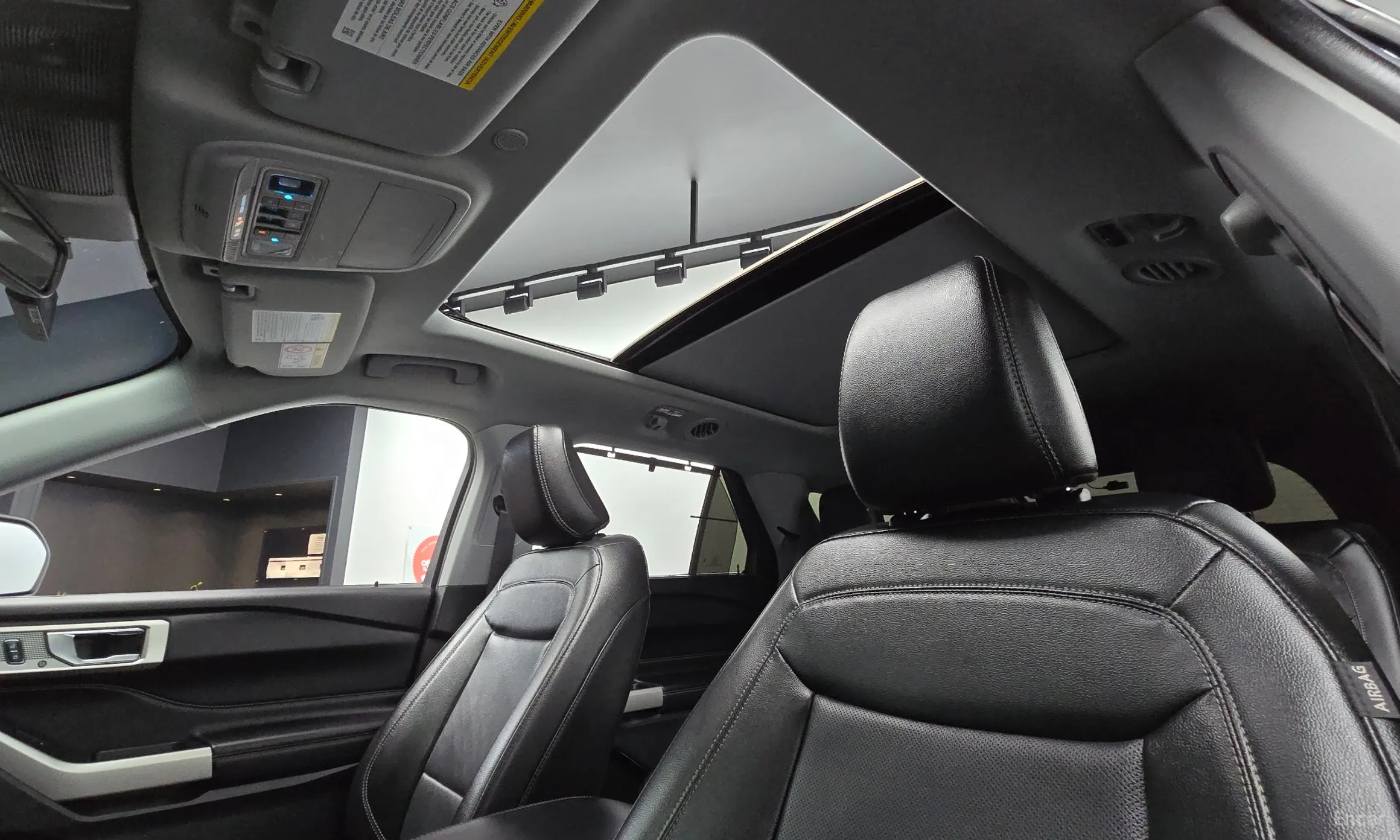 Ford Explorer 6th Generation превью 19