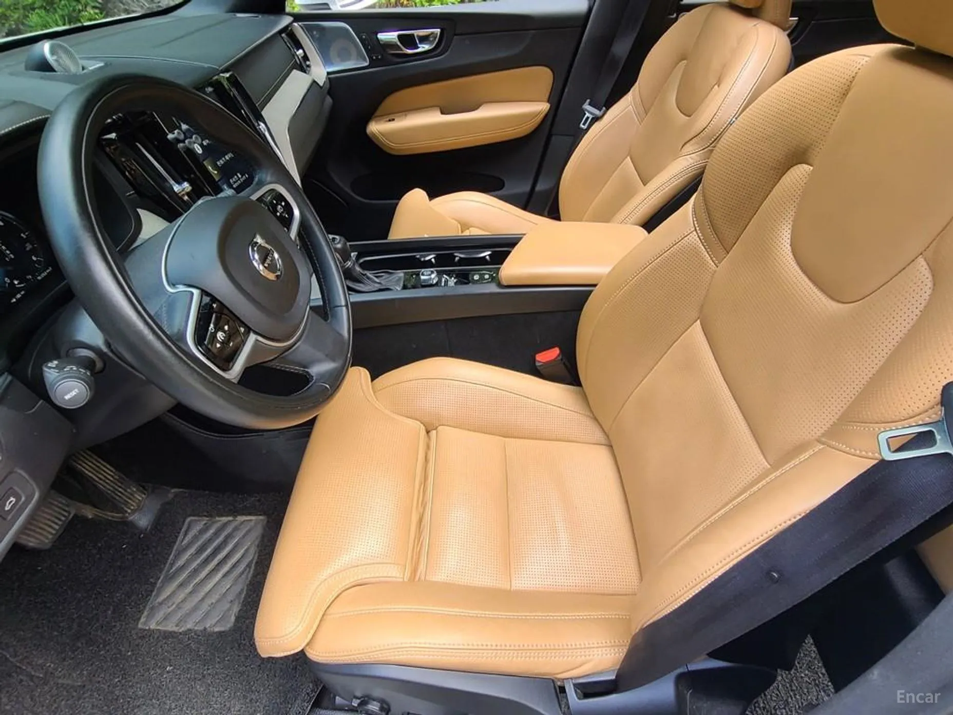 Volvo XC60 Gen 2 превью 10