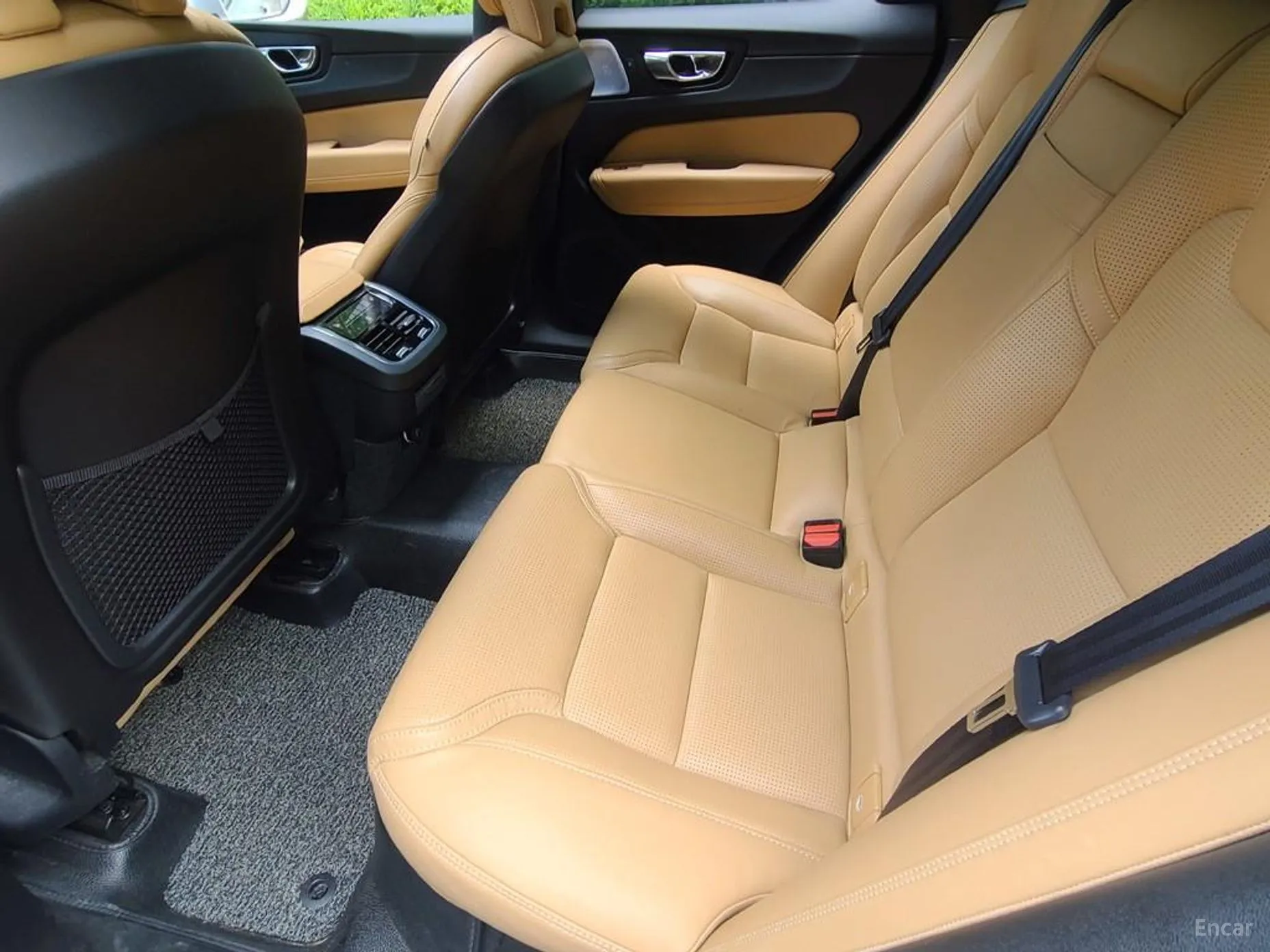 Volvo XC60 Gen 2 превью 11