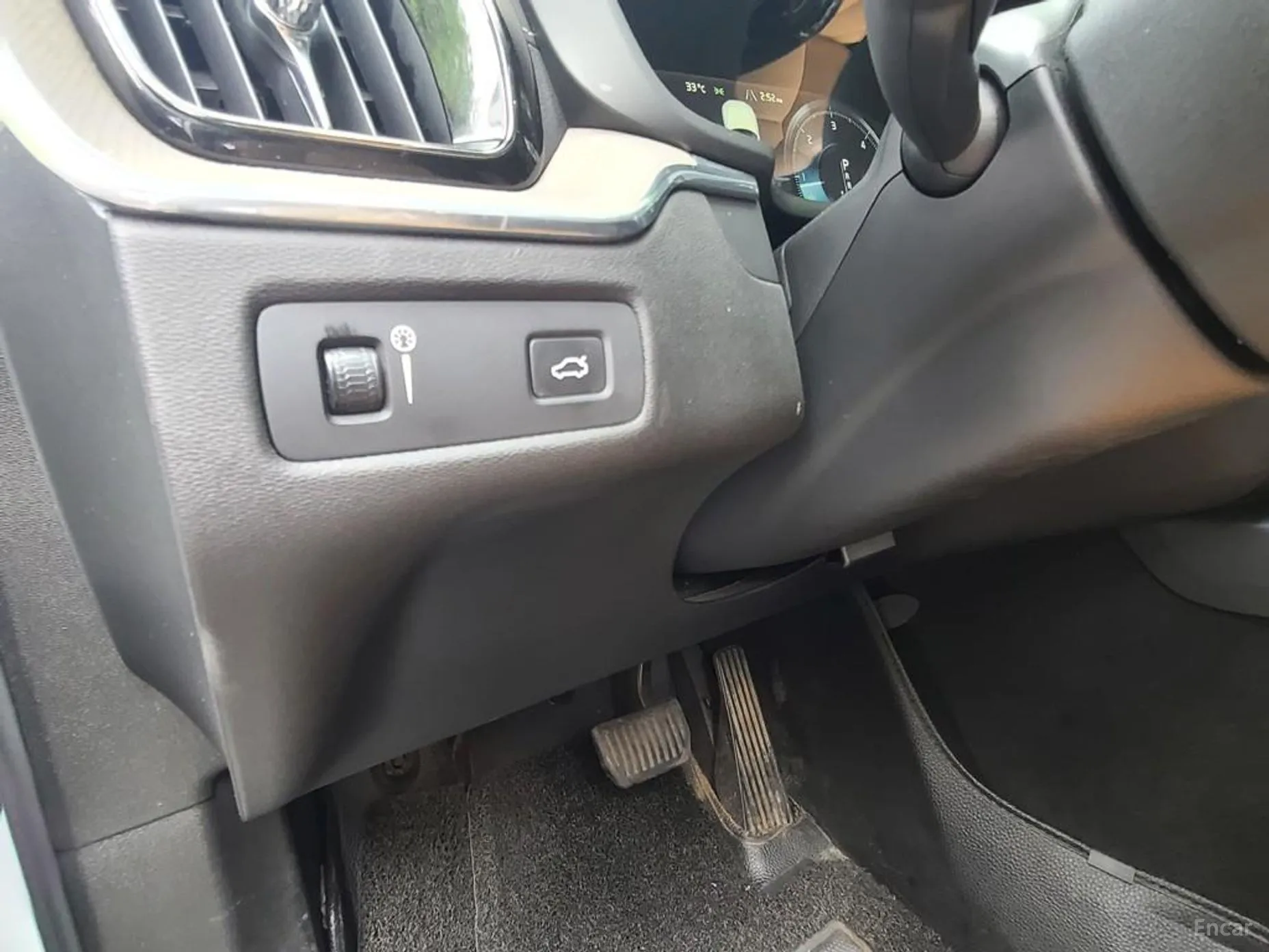Volvo XC60 Gen 2 превью 14