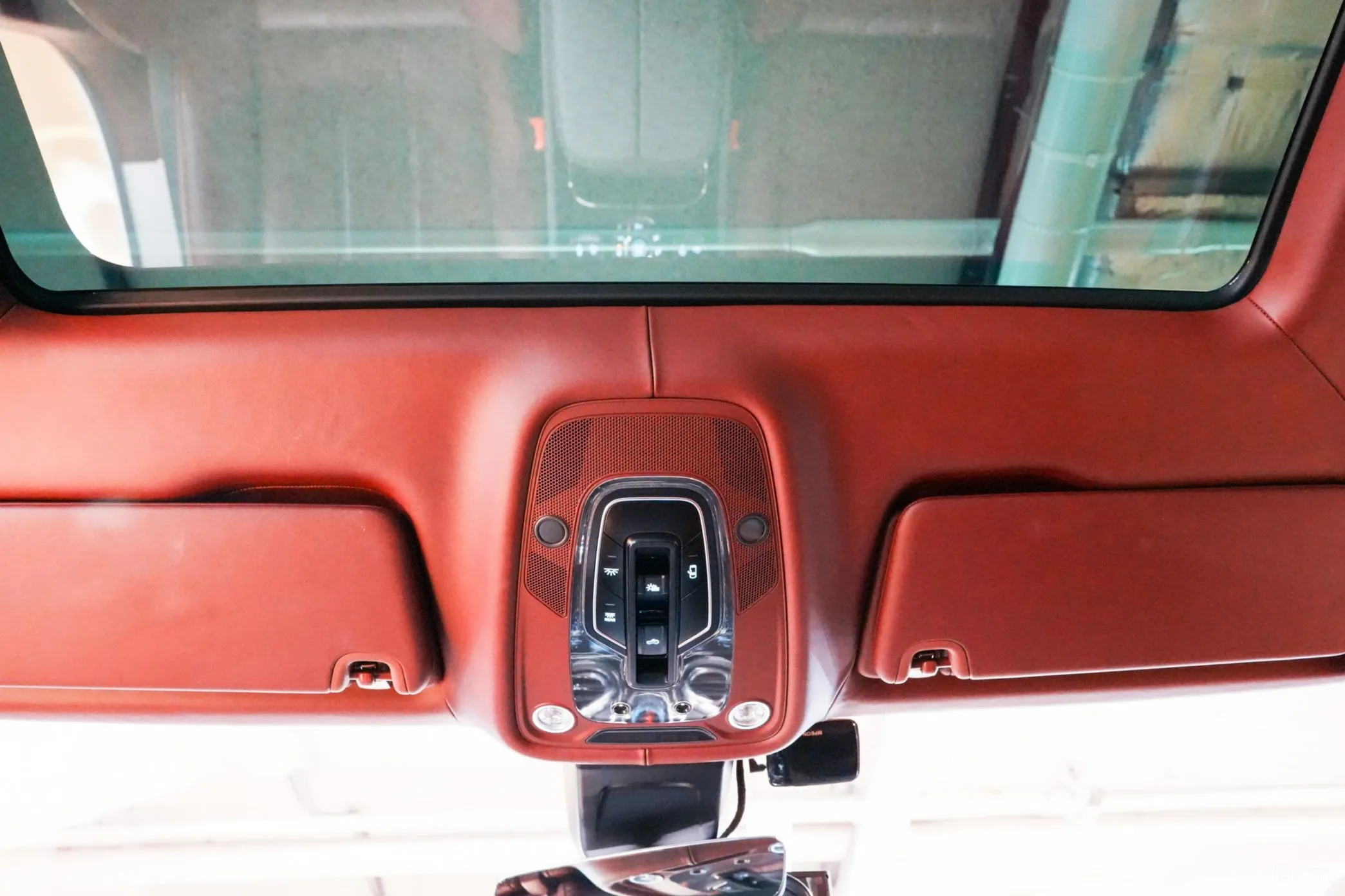 Bentley Bentayga превью 12