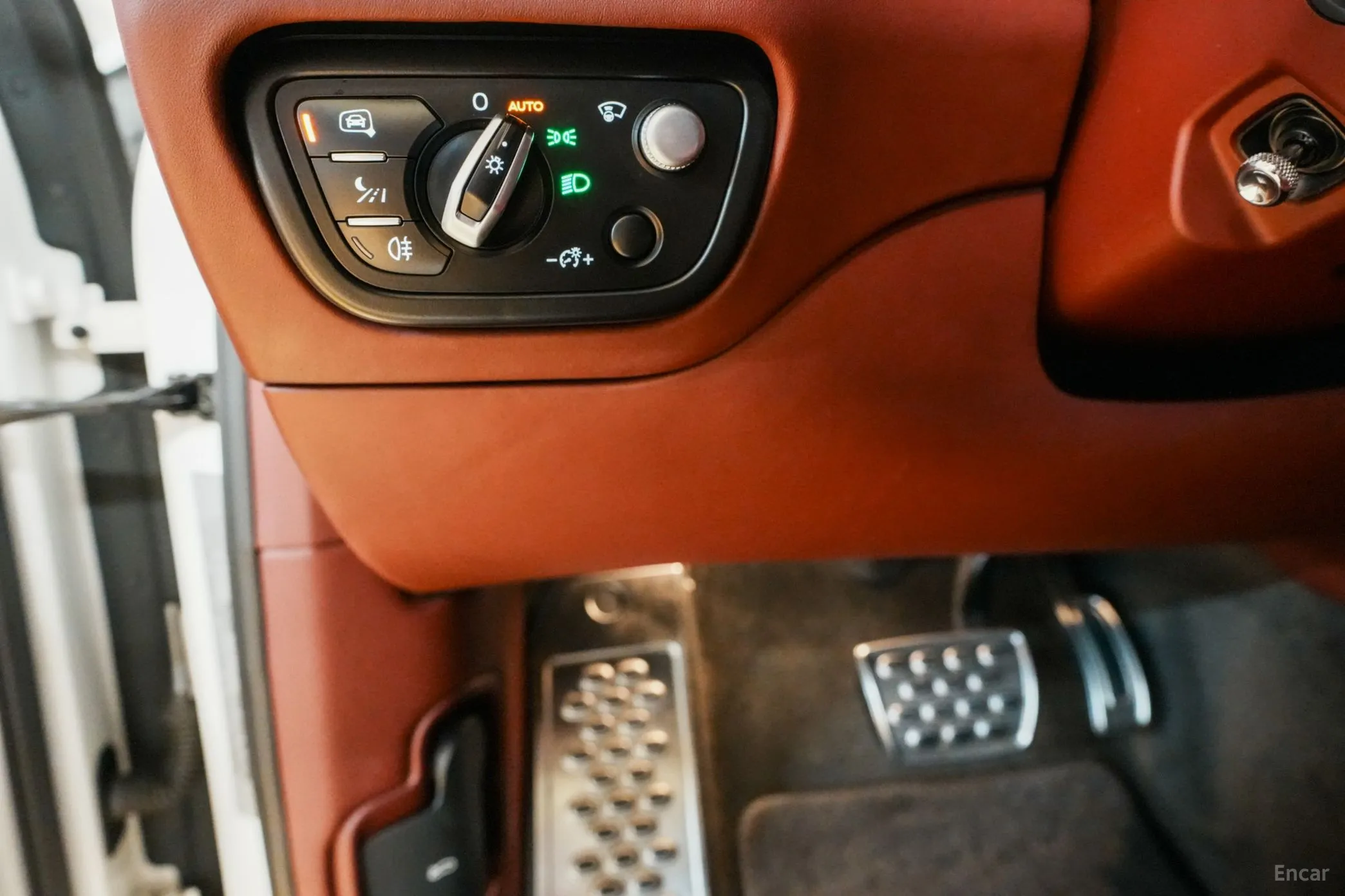 Bentley Bentayga превью 17