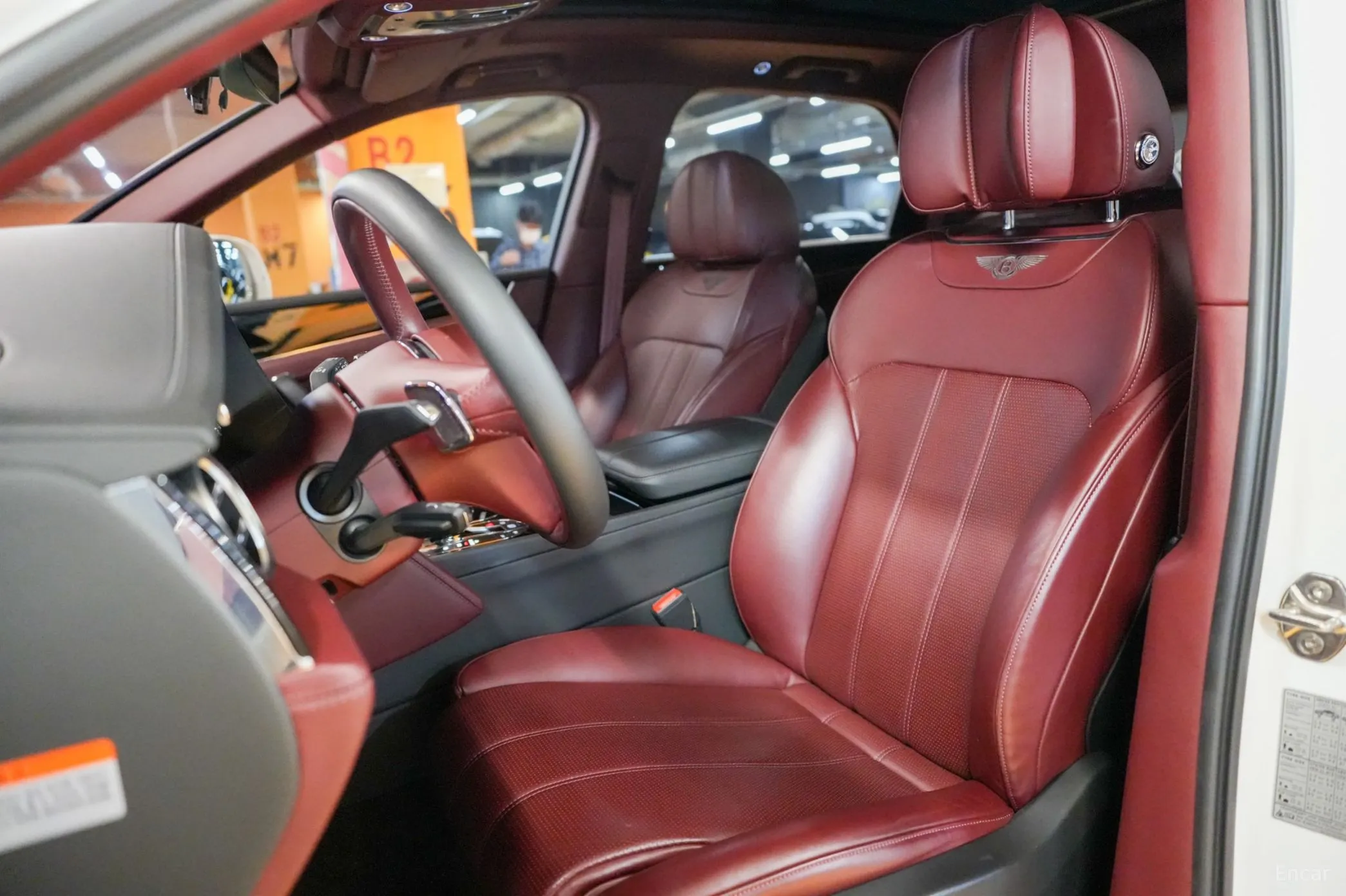 Bentley Bentayga превью 18