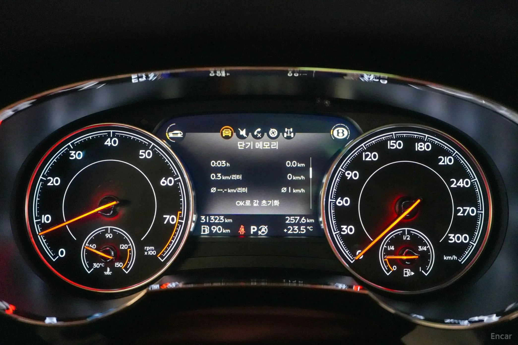 Bentley Bentayga превью 6