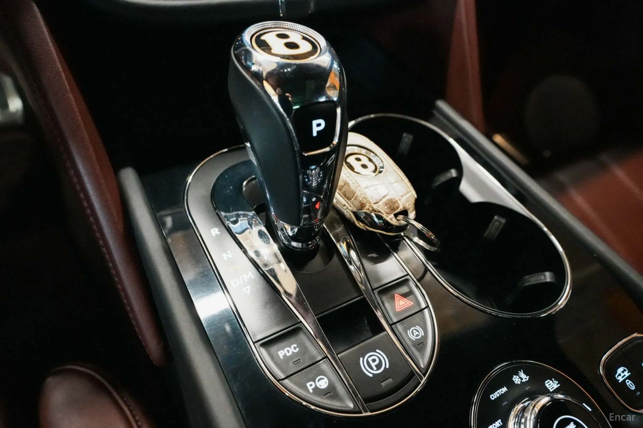Bentley Bentayga превью 8