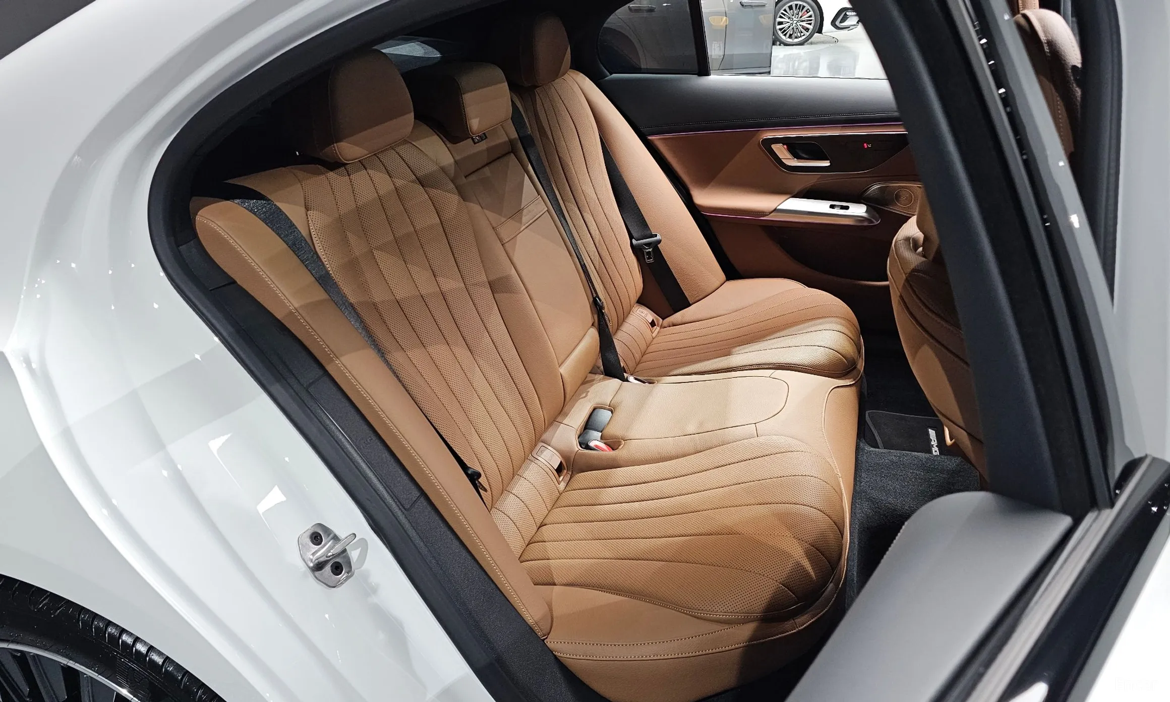 Mercedes Benz E-Class W214 превью 11