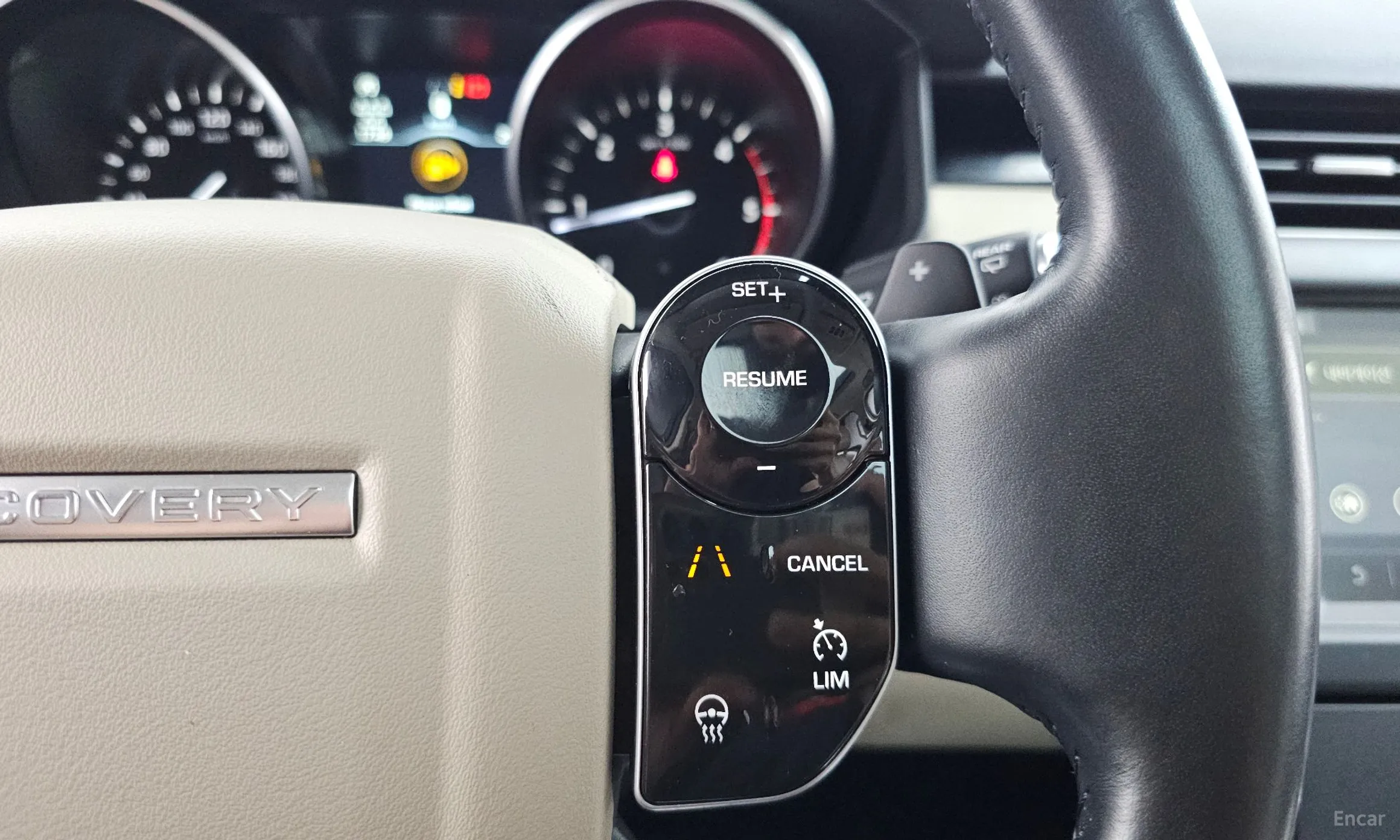 Land Rover Discovery 5 превью 16