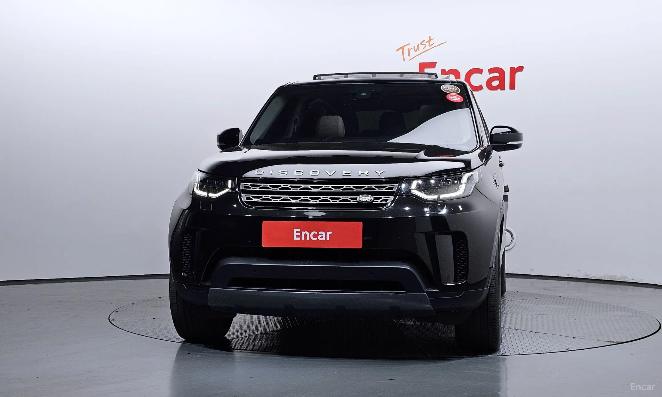 Land Rover Discovery 5 превью 3