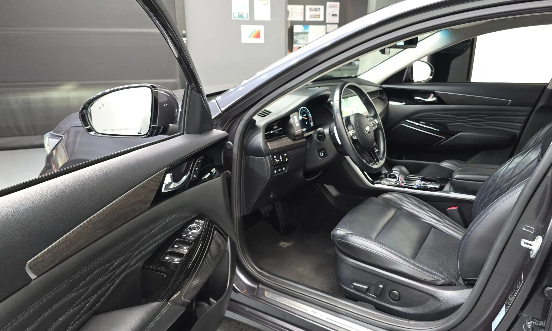 Kia K7 Premier превью 10