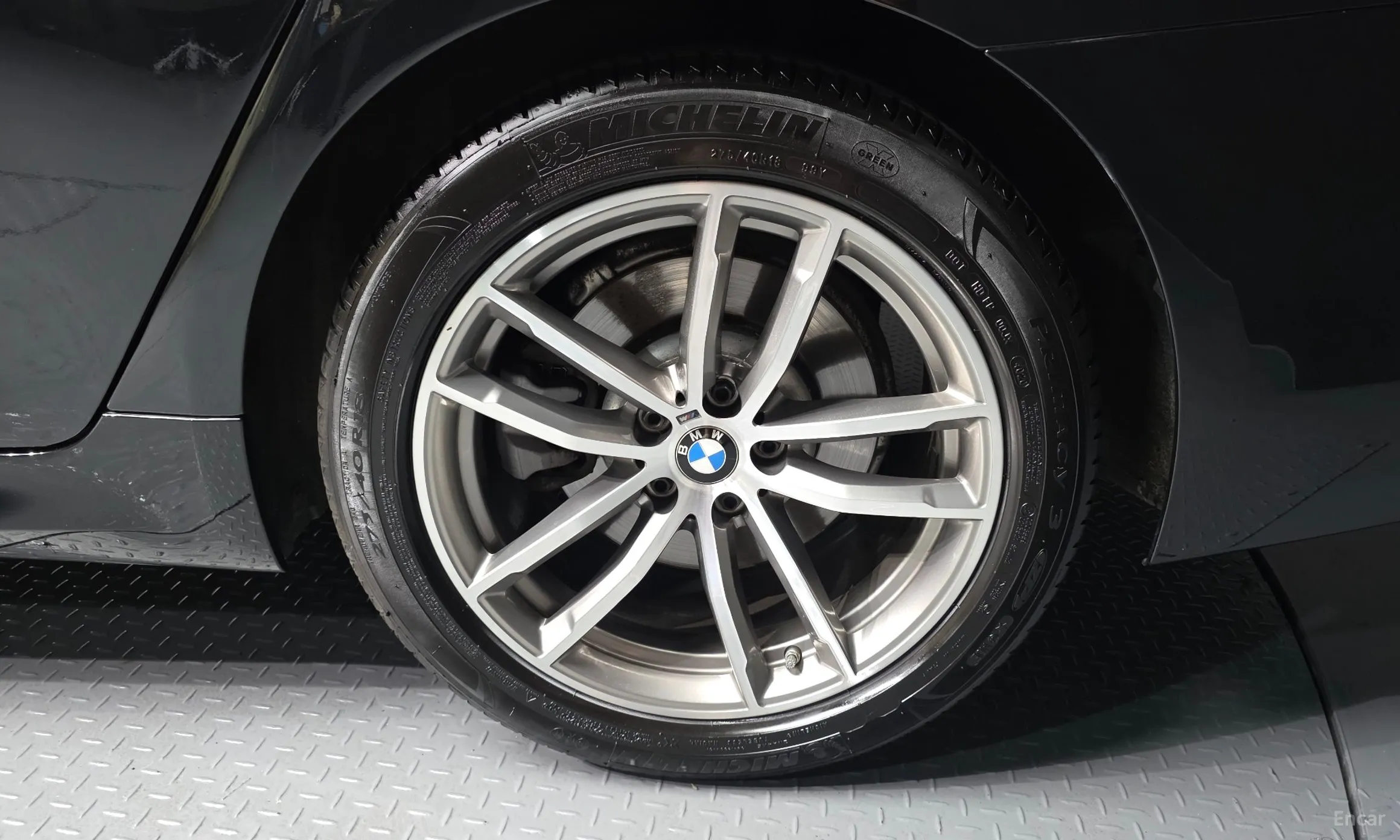 BMW 5 Series (G30) превью 5