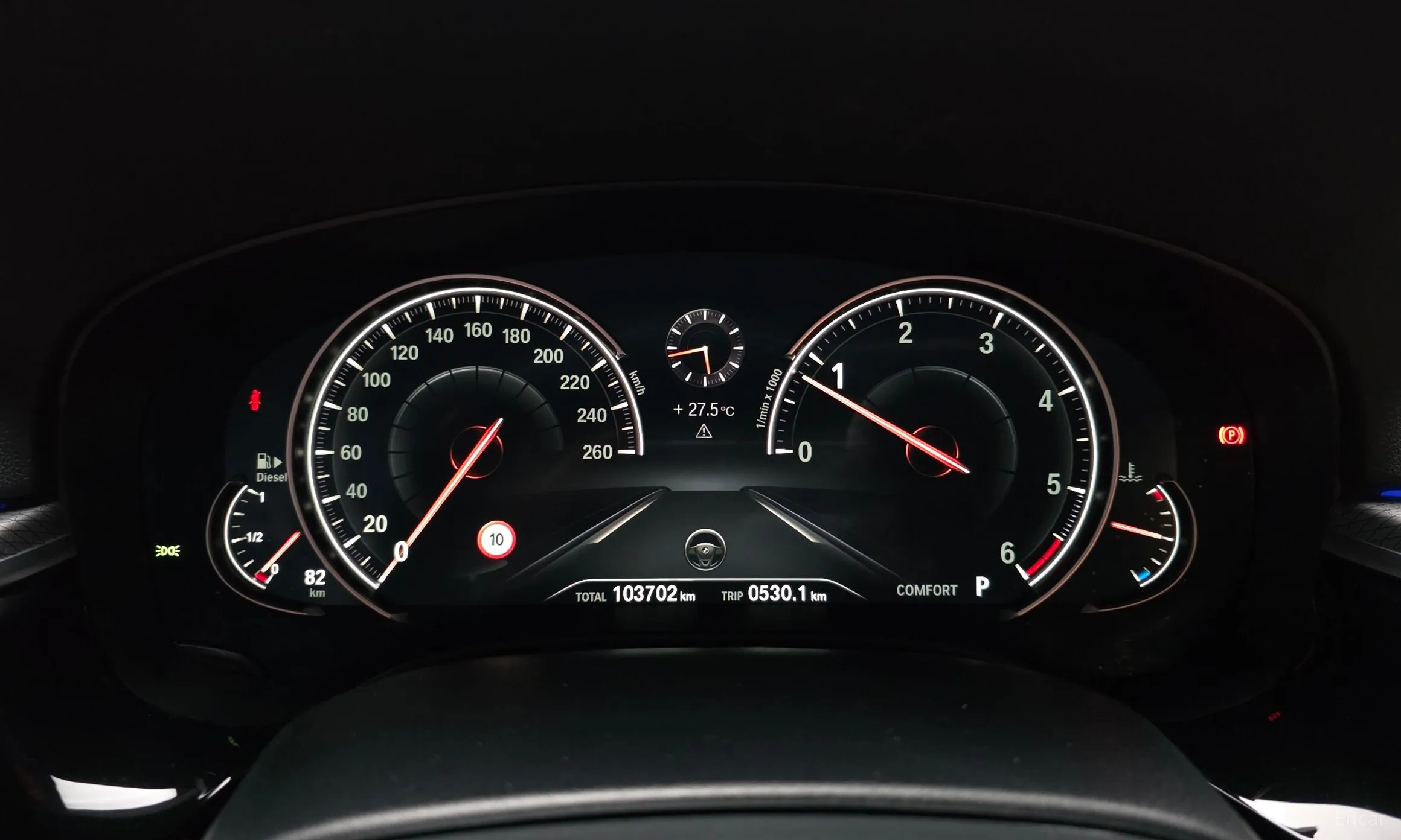 BMW 5 Series (G30) превью 8