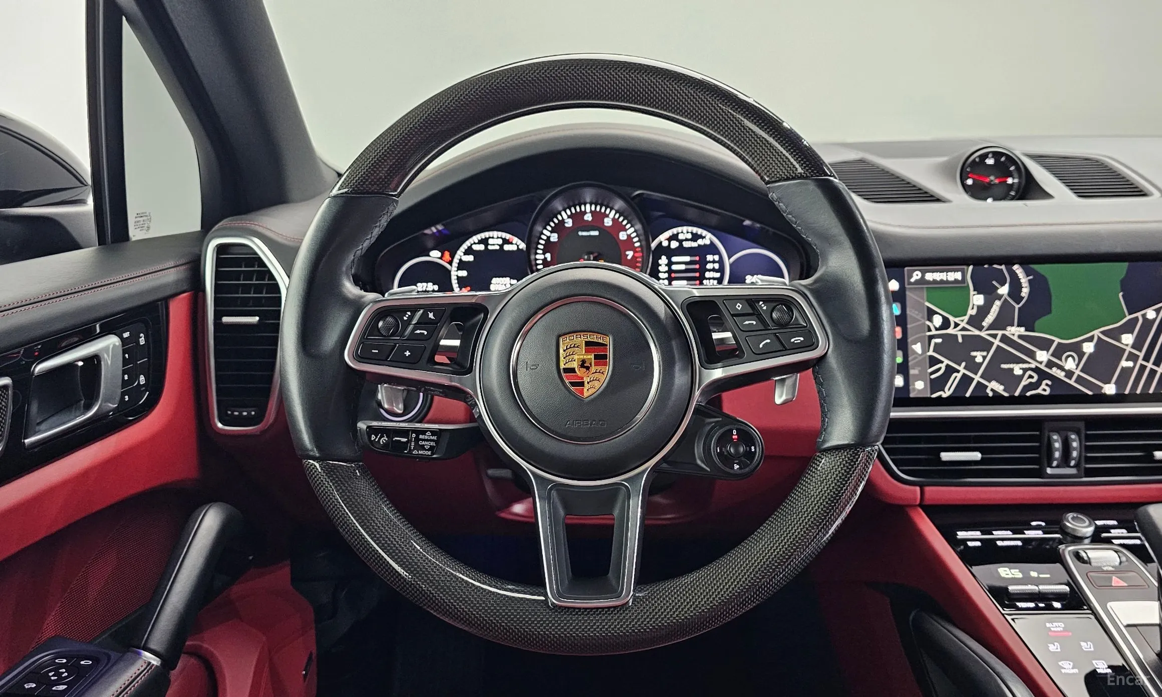 Porsche Cayenne (PO536) превью 13