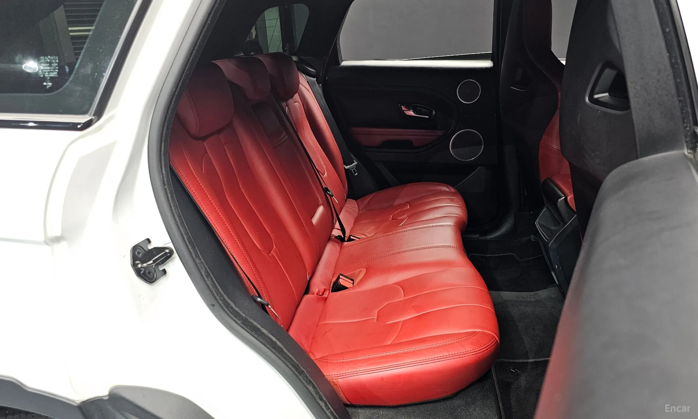 Land Rover Range Rover Evoque превью 11