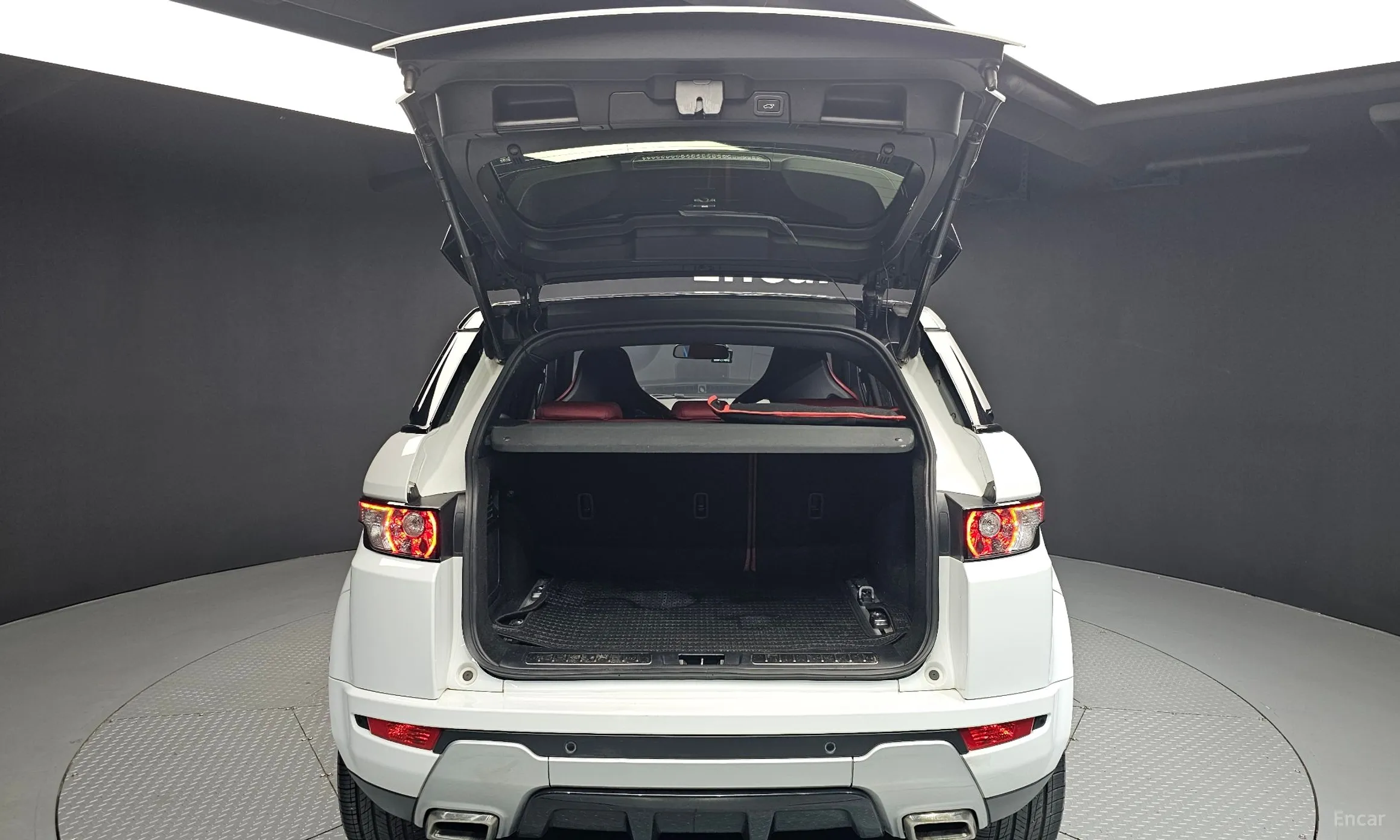 Land Rover Range Rover Evoque превью 20