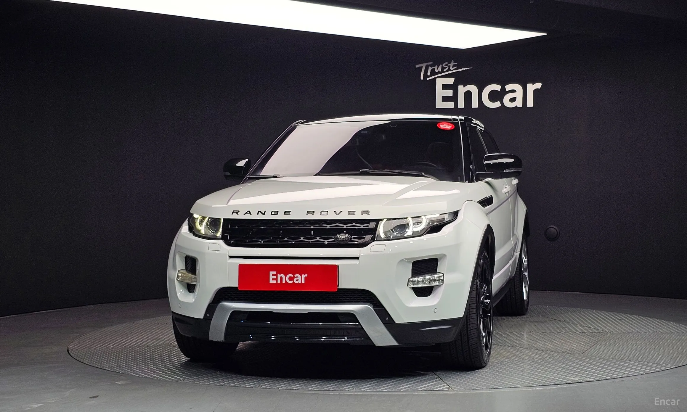 Land Rover Range Rover Evoque превью 3