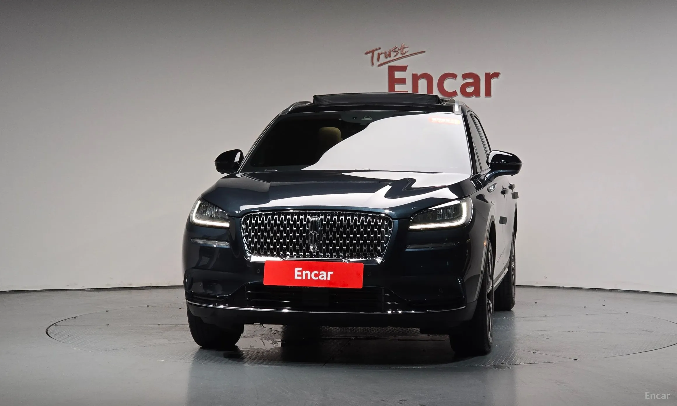 Lincoln Corsair превью 3