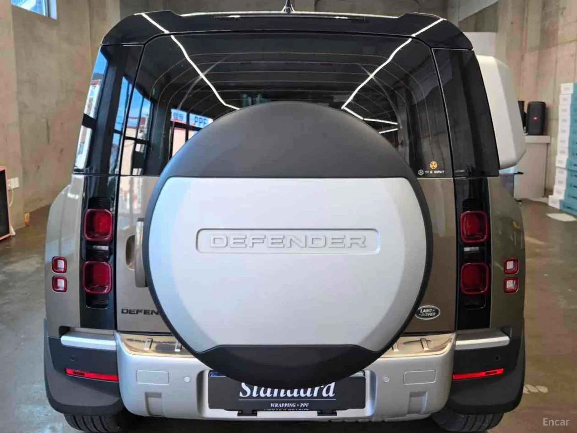 Land Rover Defender (L663)
