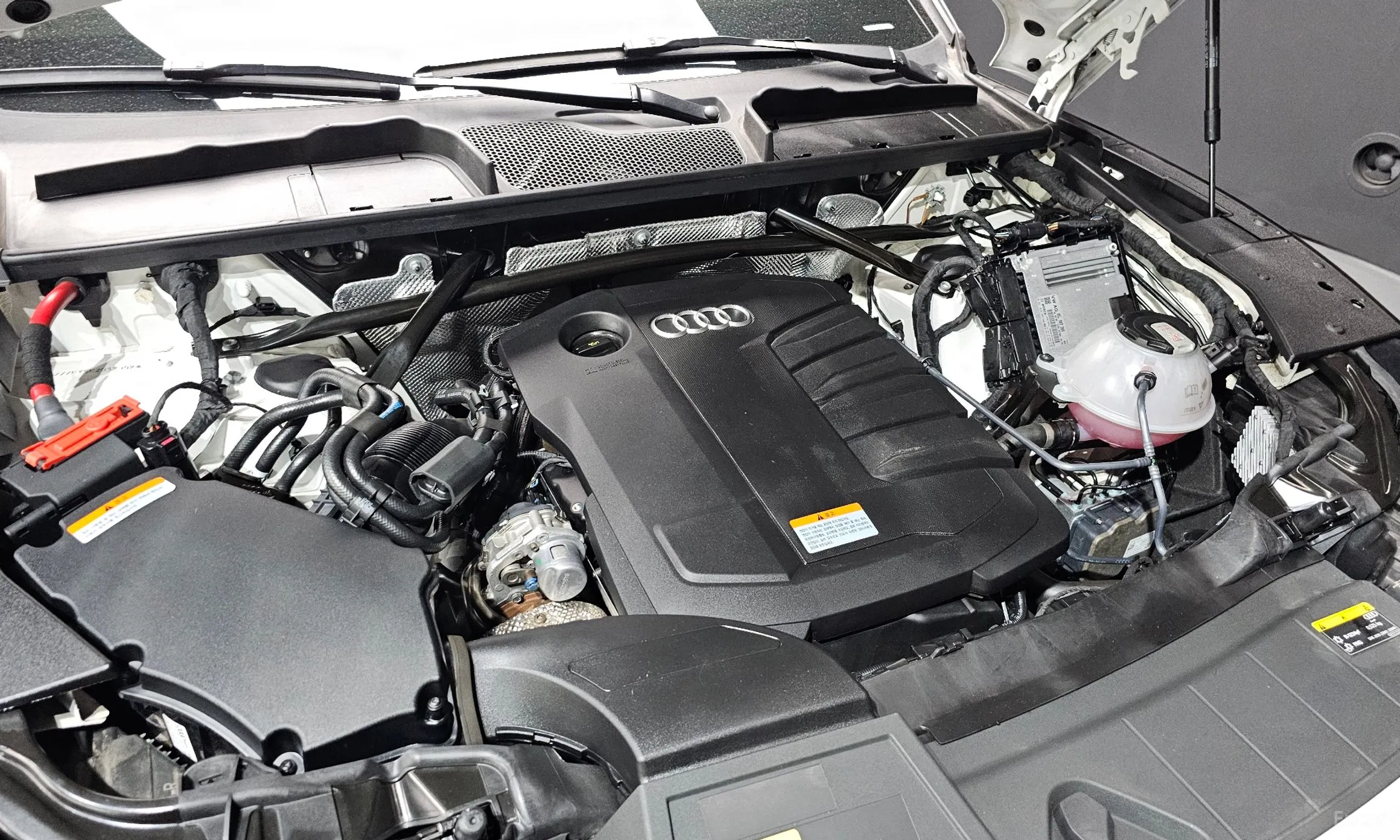 Audi Q5 (FY) превью 6