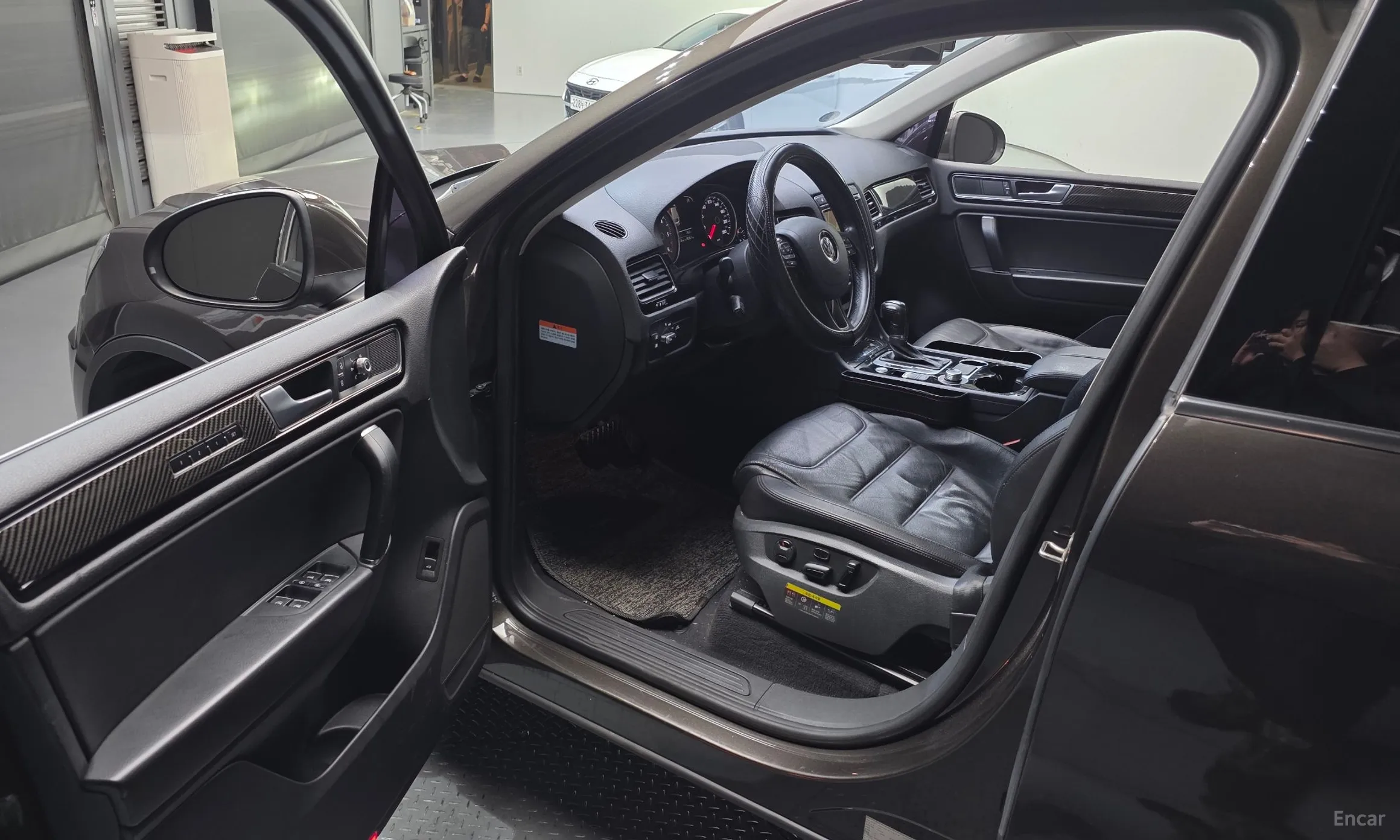 Volkswagen New Touareg превью 10