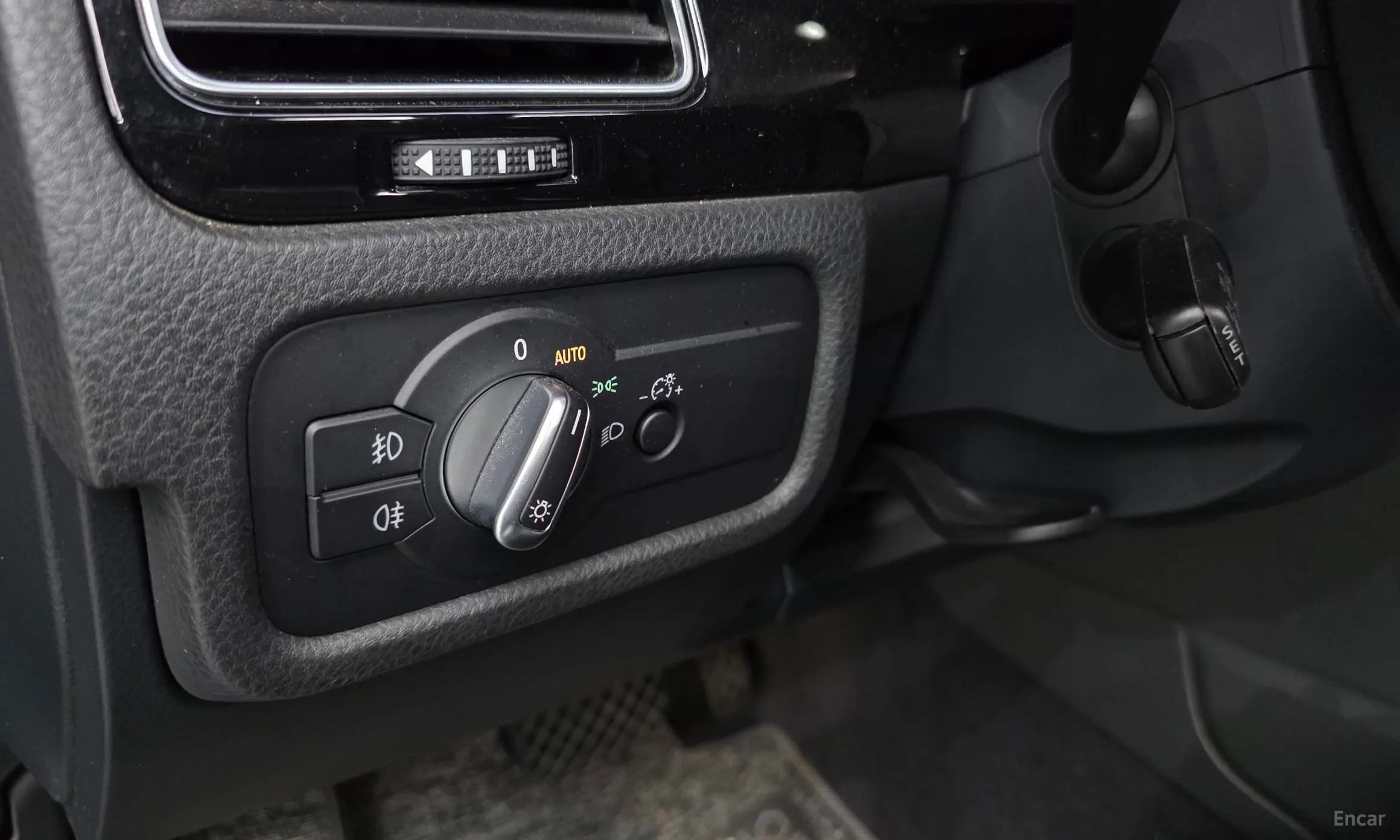 Volkswagen New Touareg превью 14