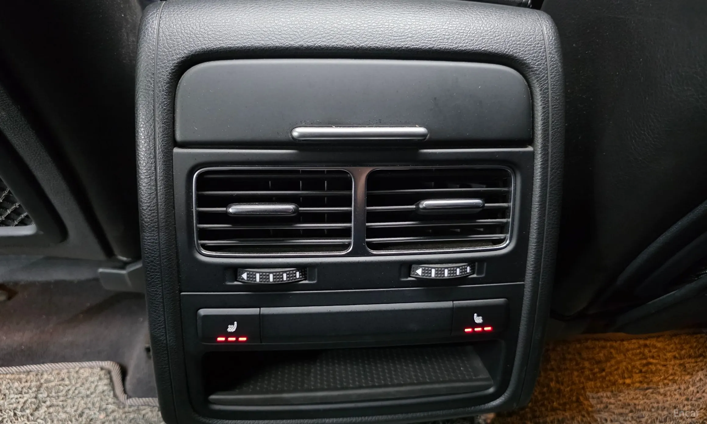 Volkswagen New Touareg превью 17