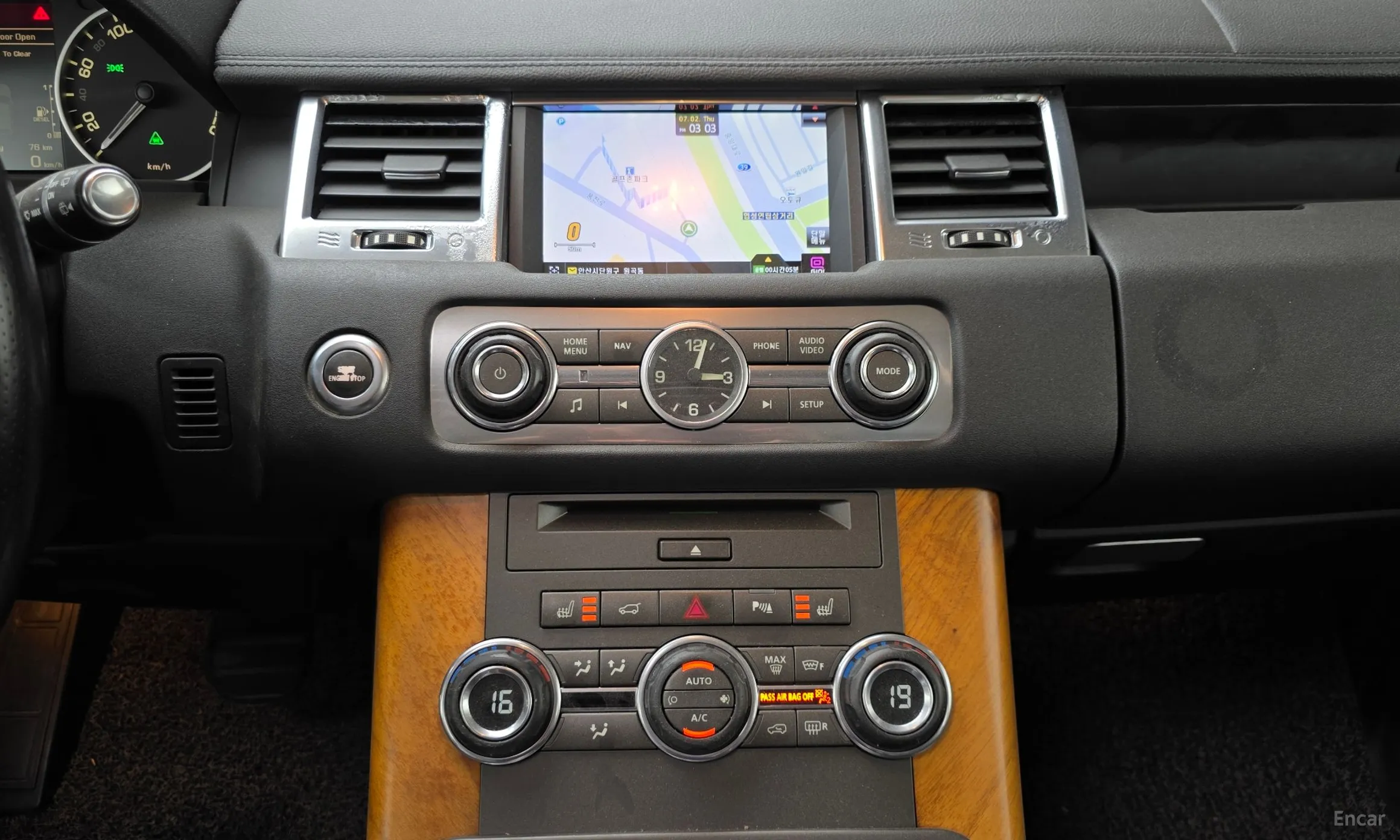 Land Rover Range Rover Sport превью 17