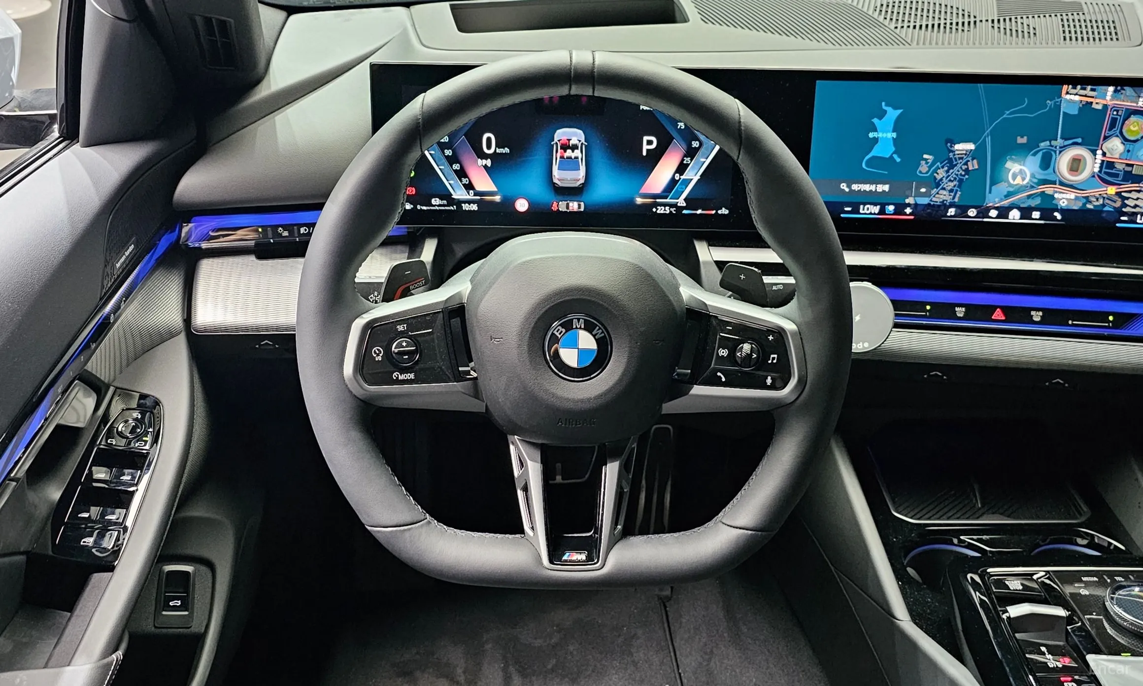 BMW 5 Series (G60) превью 13