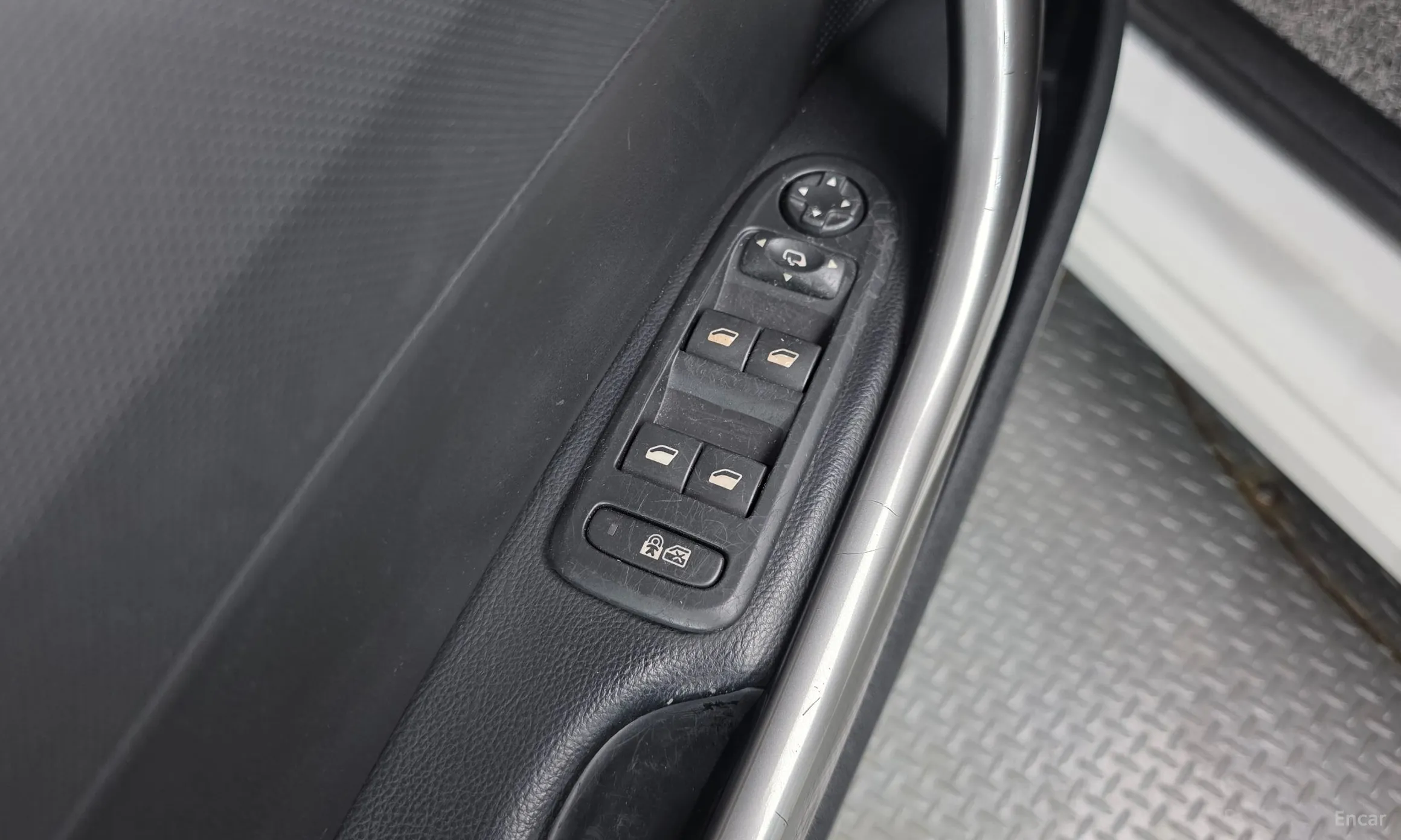 Peugeot 308 превью 11