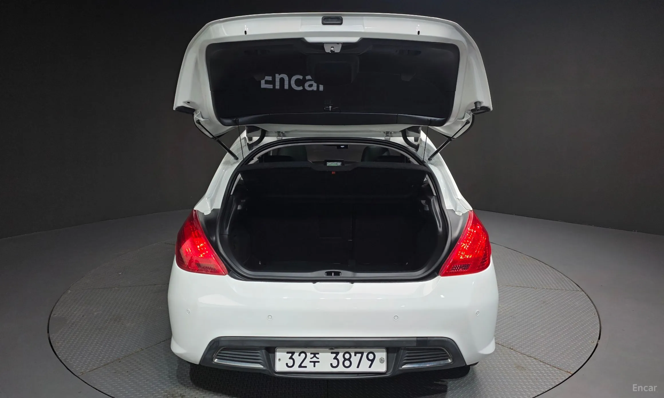 Peugeot 308 превью 19