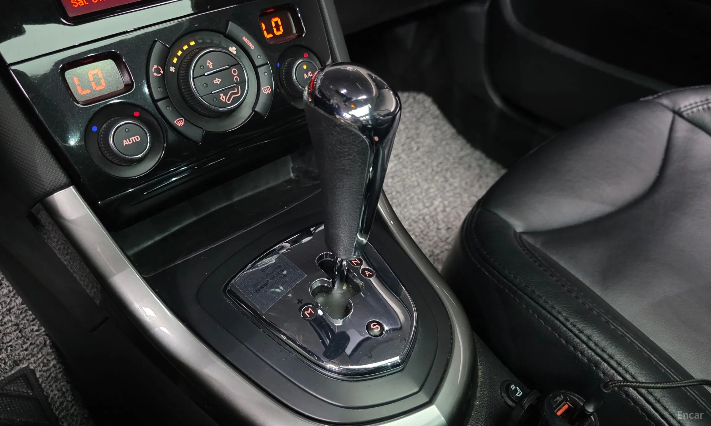 Peugeot 308 превью 9