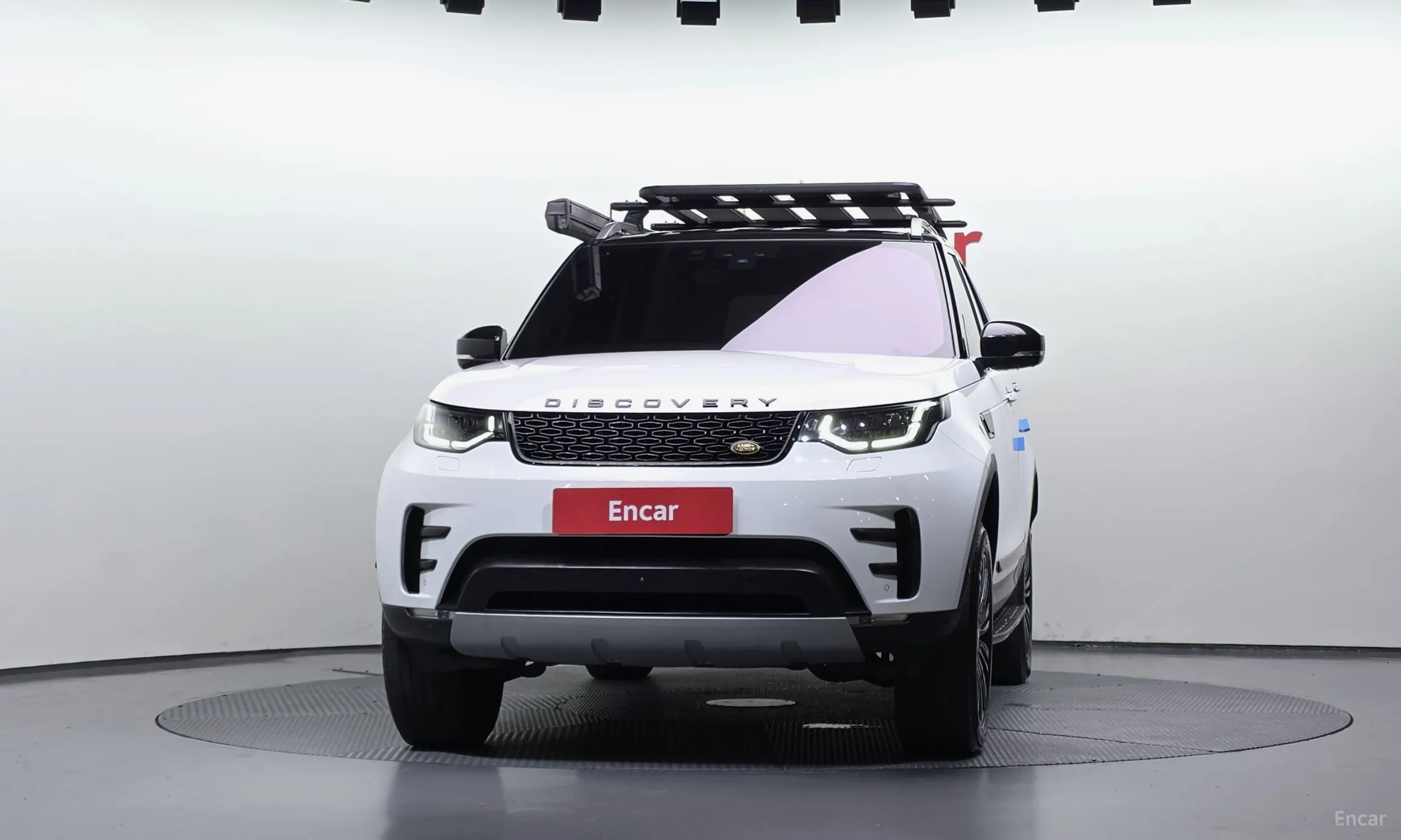 Land Rover Discovery 5 превью 3