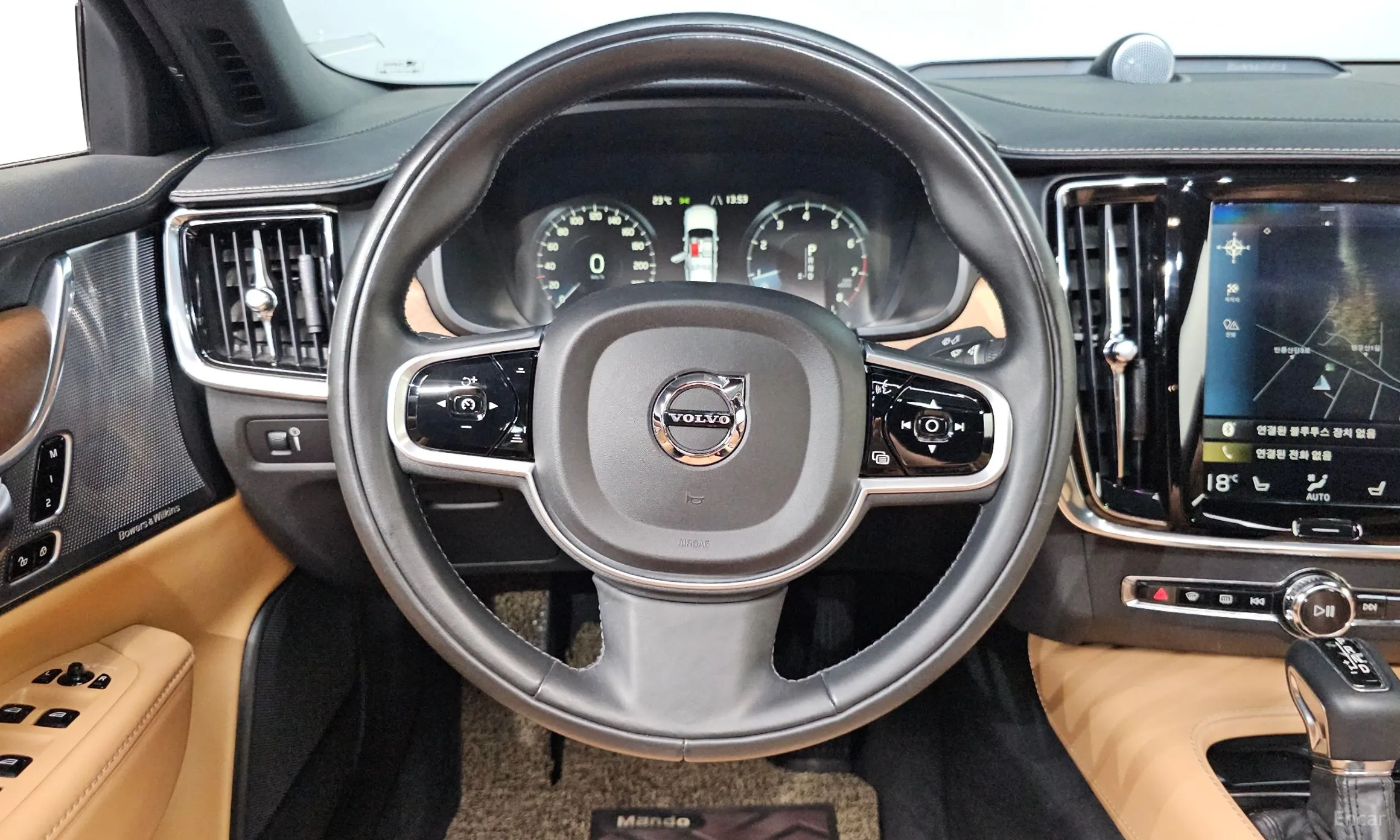 Volvo S90 превью 13