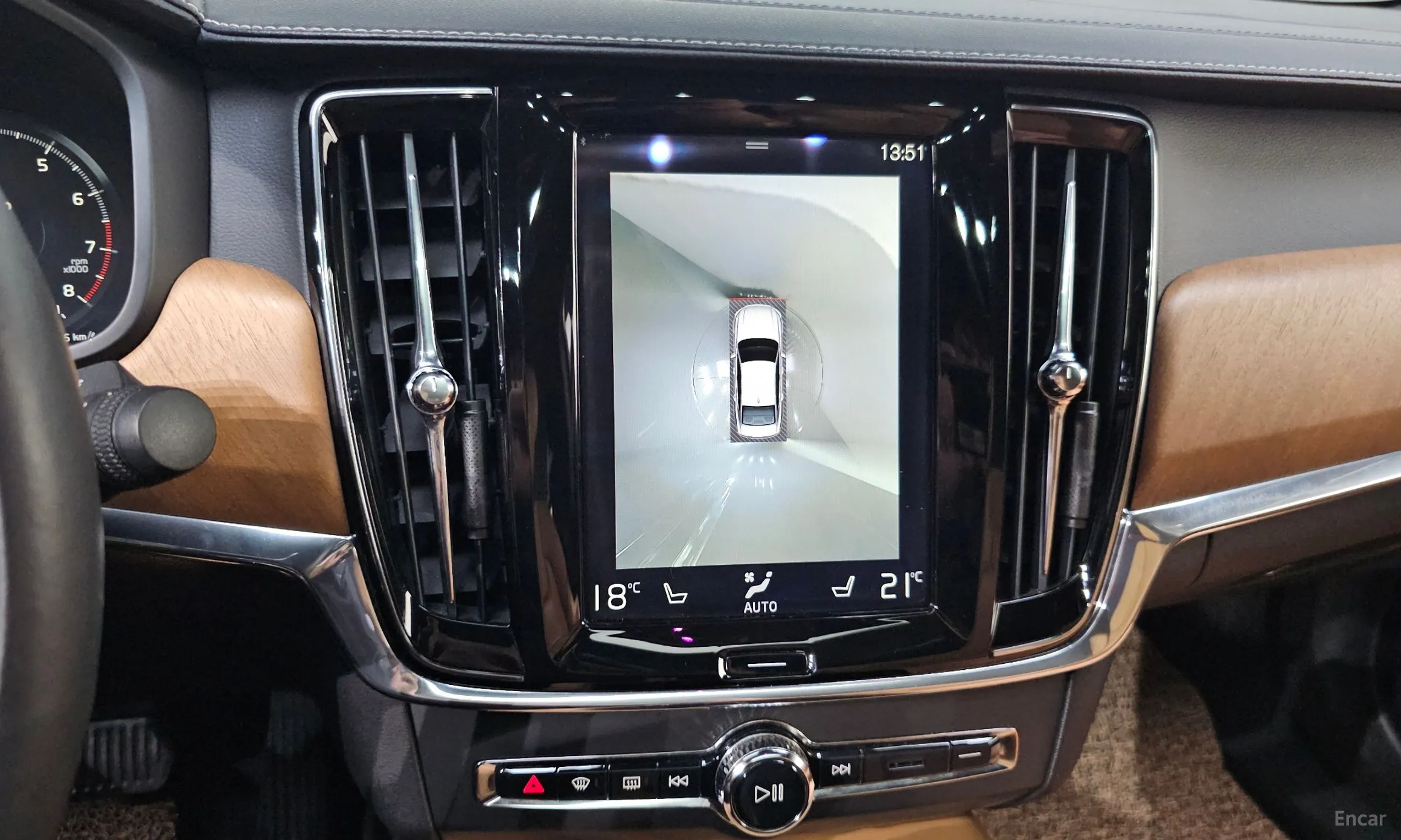 Volvo S90 превью 14