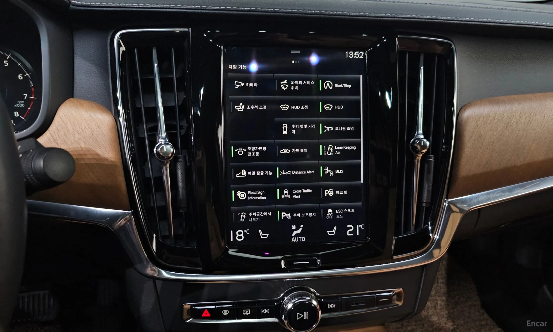 Volvo S90 превью 15