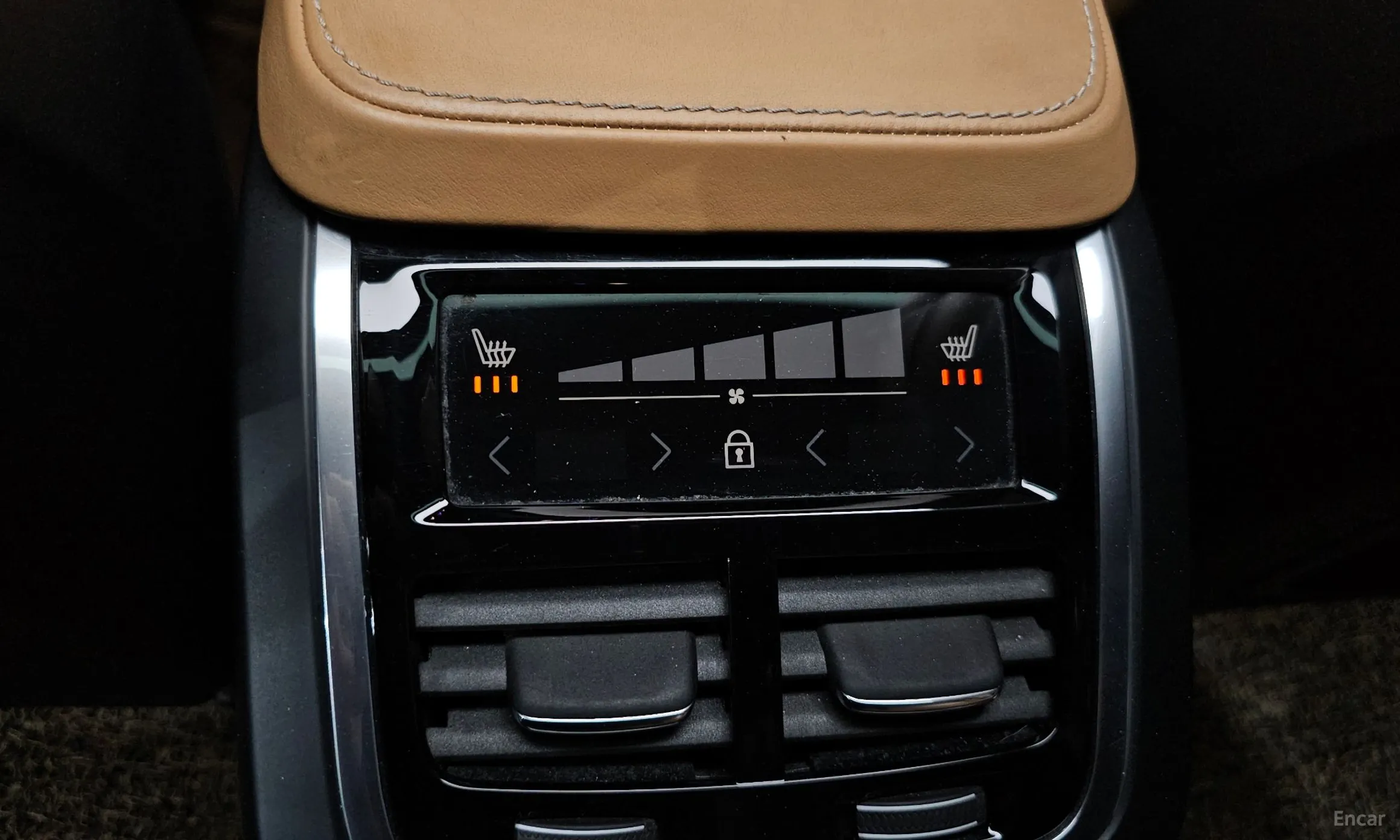 Volvo S90 превью 17