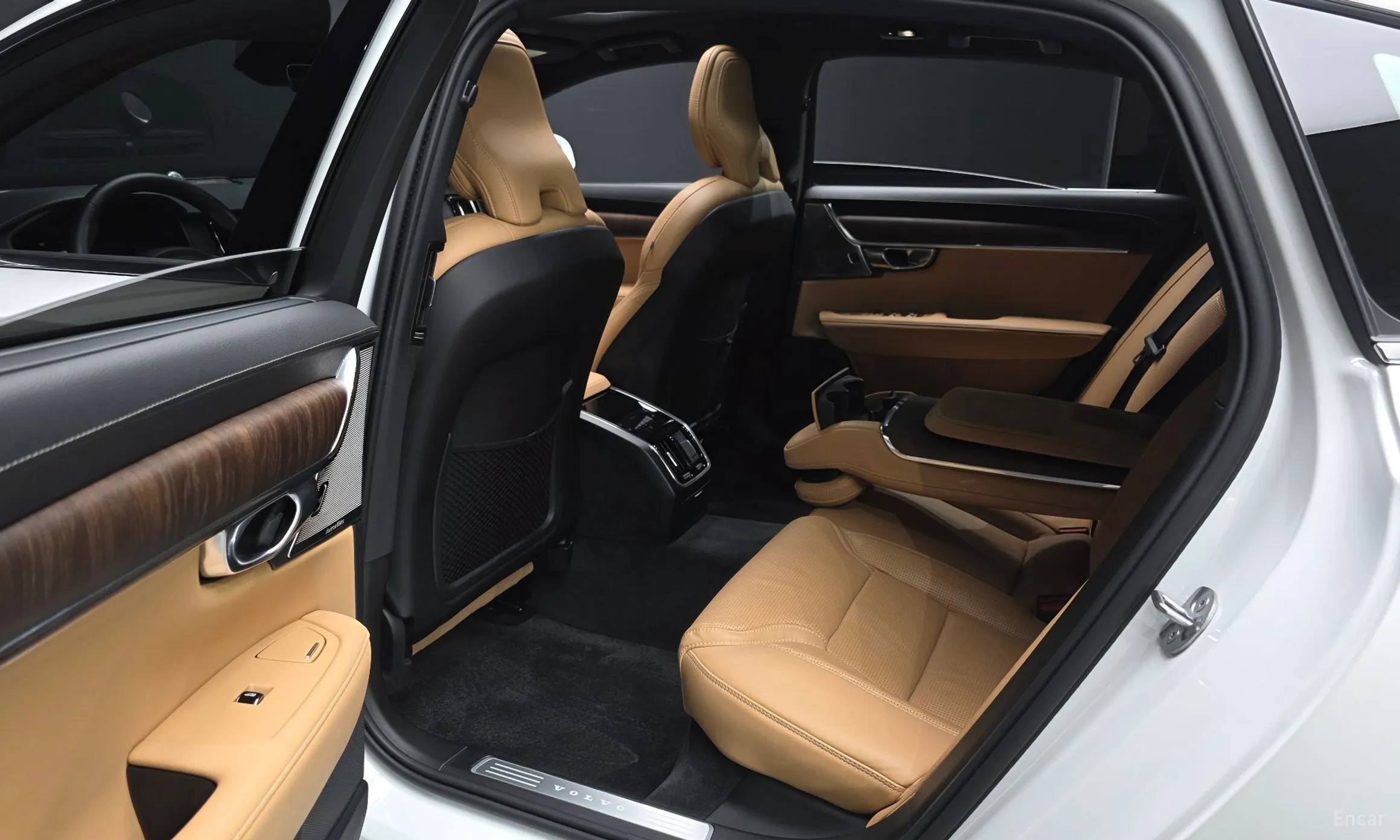 Volvo S90 превью 11