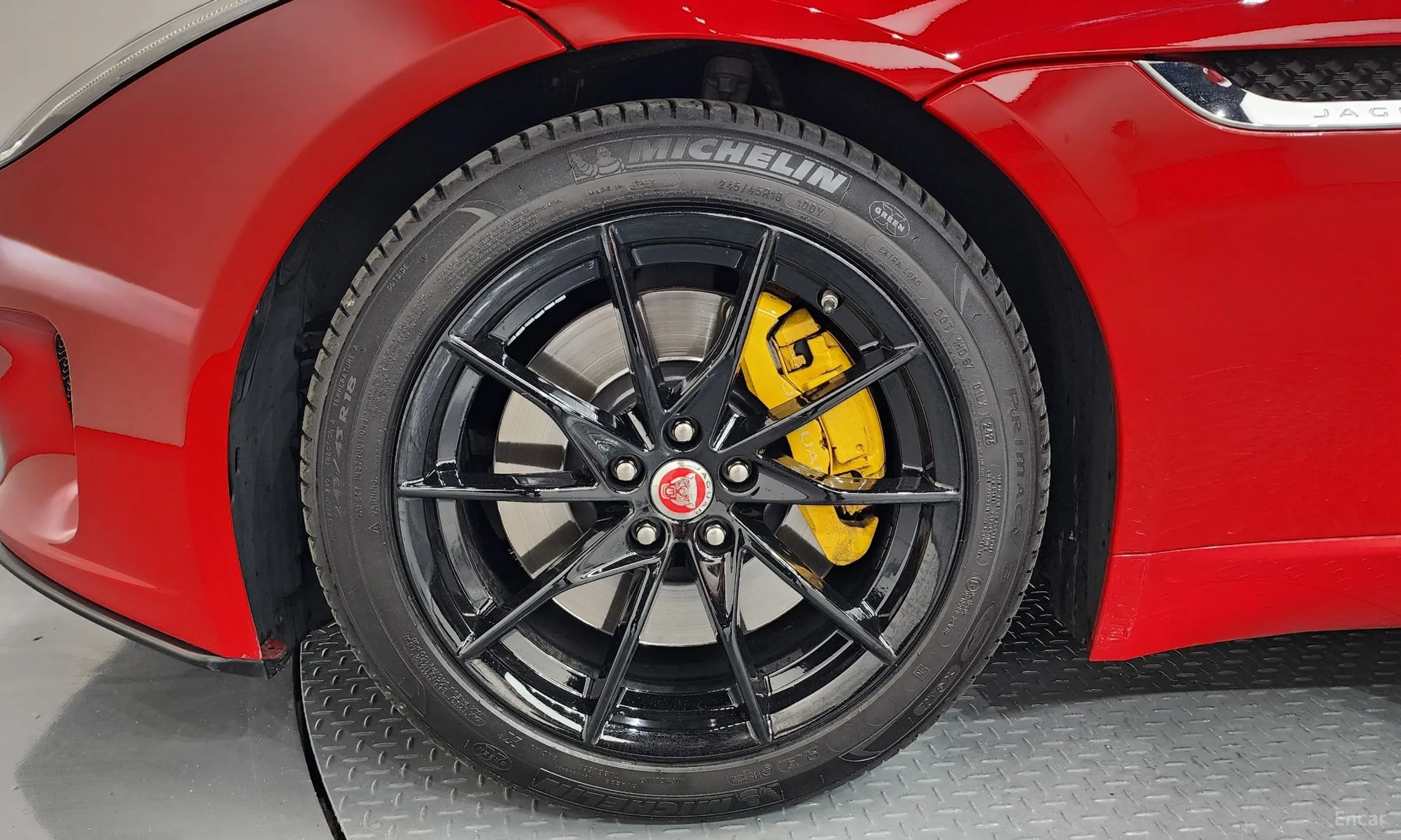 Jaguar F-TYPE превью 5