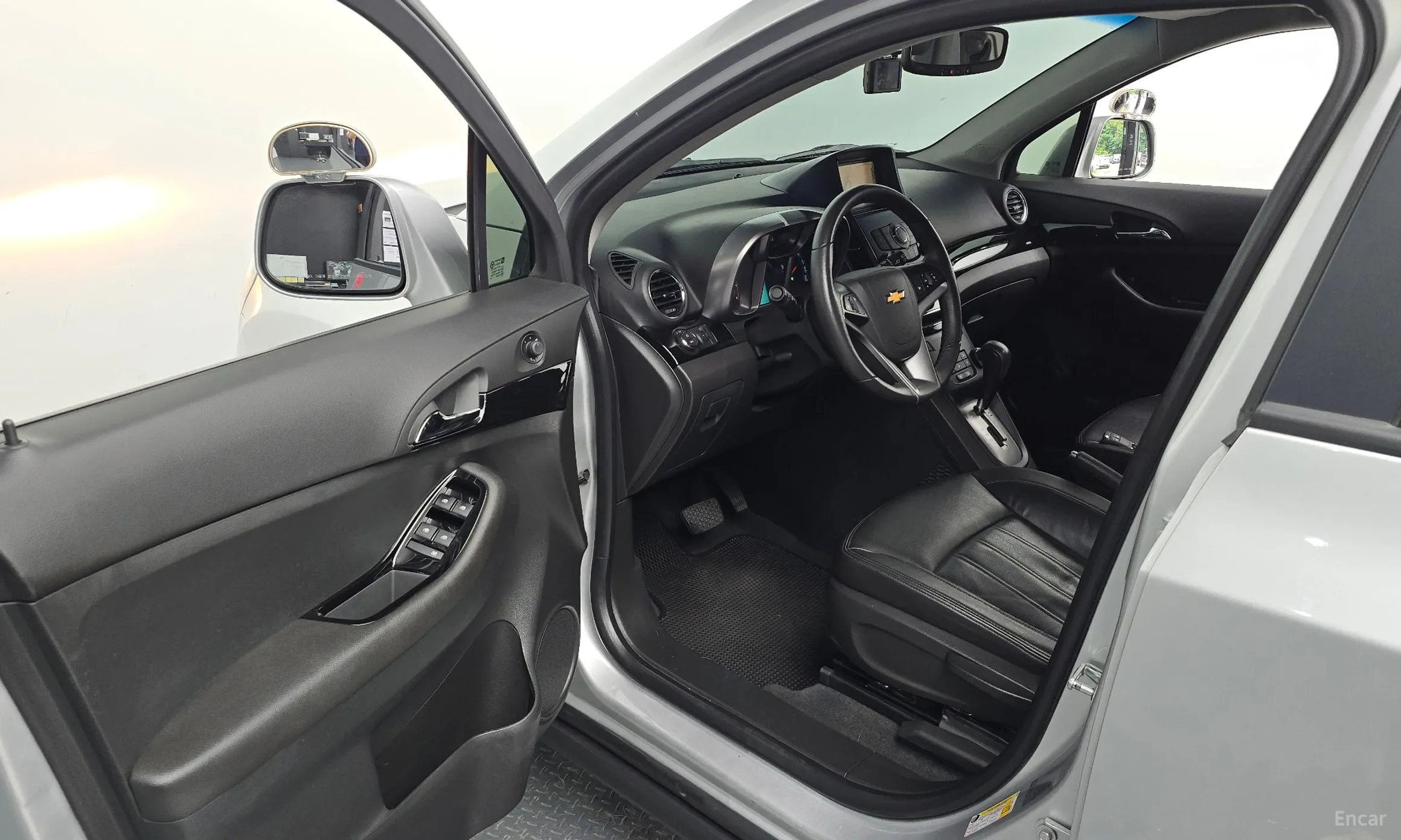 Chevrolet (GM Daewoo) Orlando превью 10