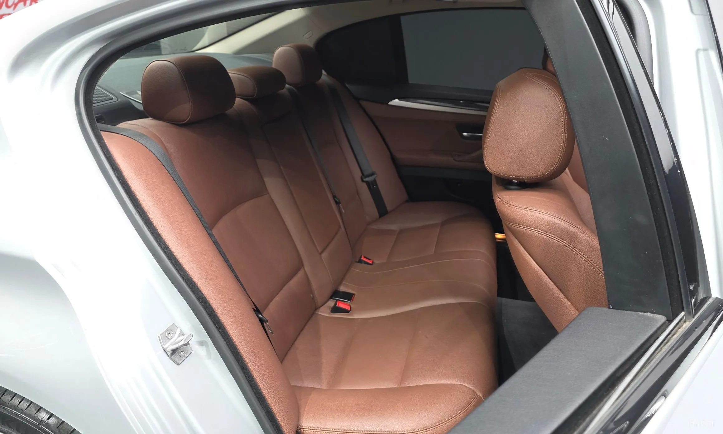 BMW 5 Series (F10) превью 11