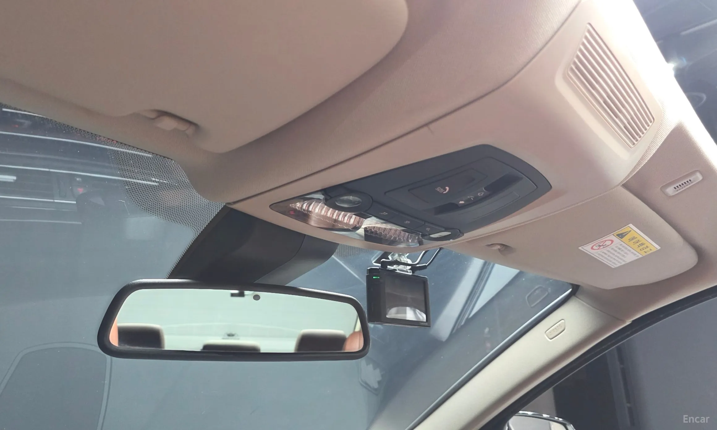 BMW 5 Series (F10) превью 18