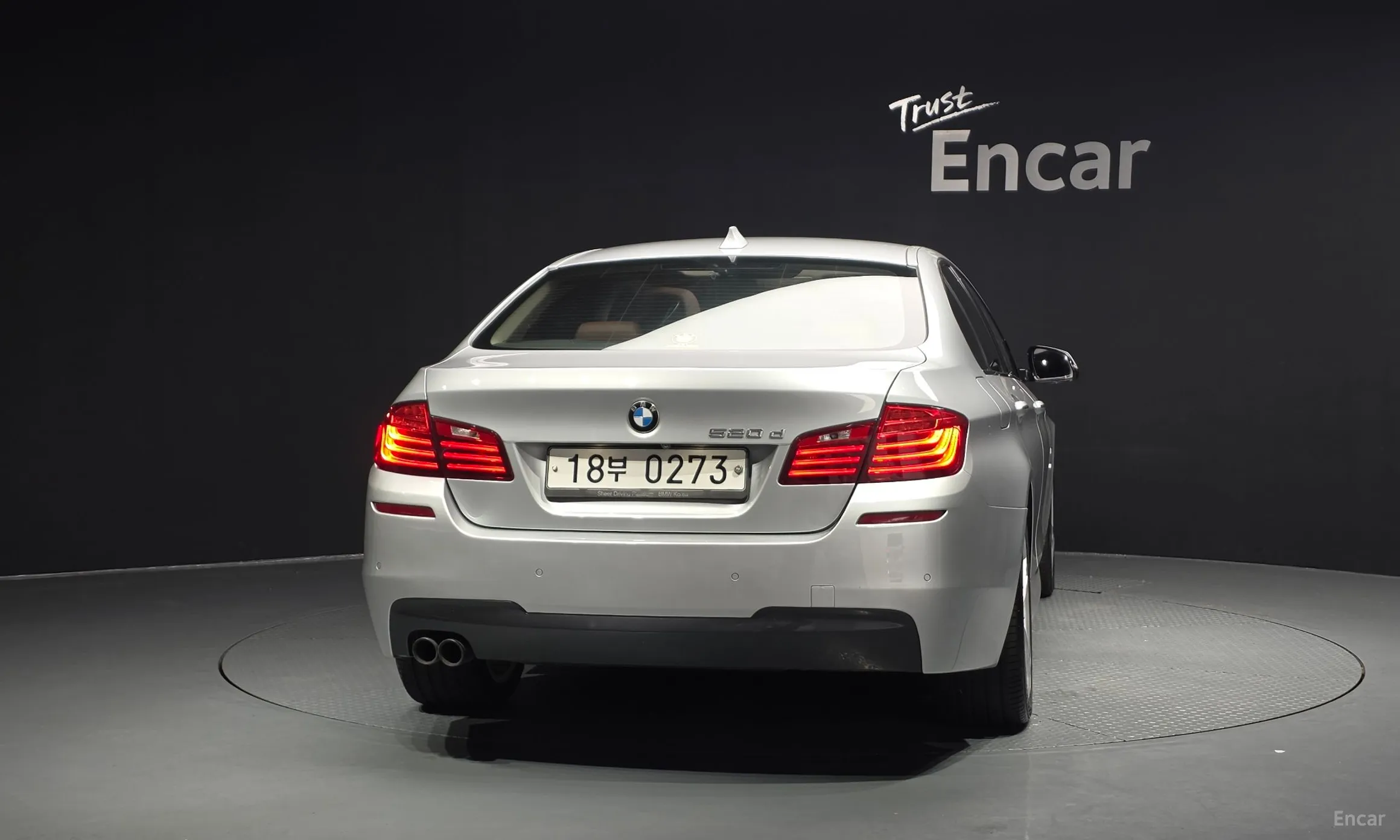 BMW 5 Series (F10) превью 4