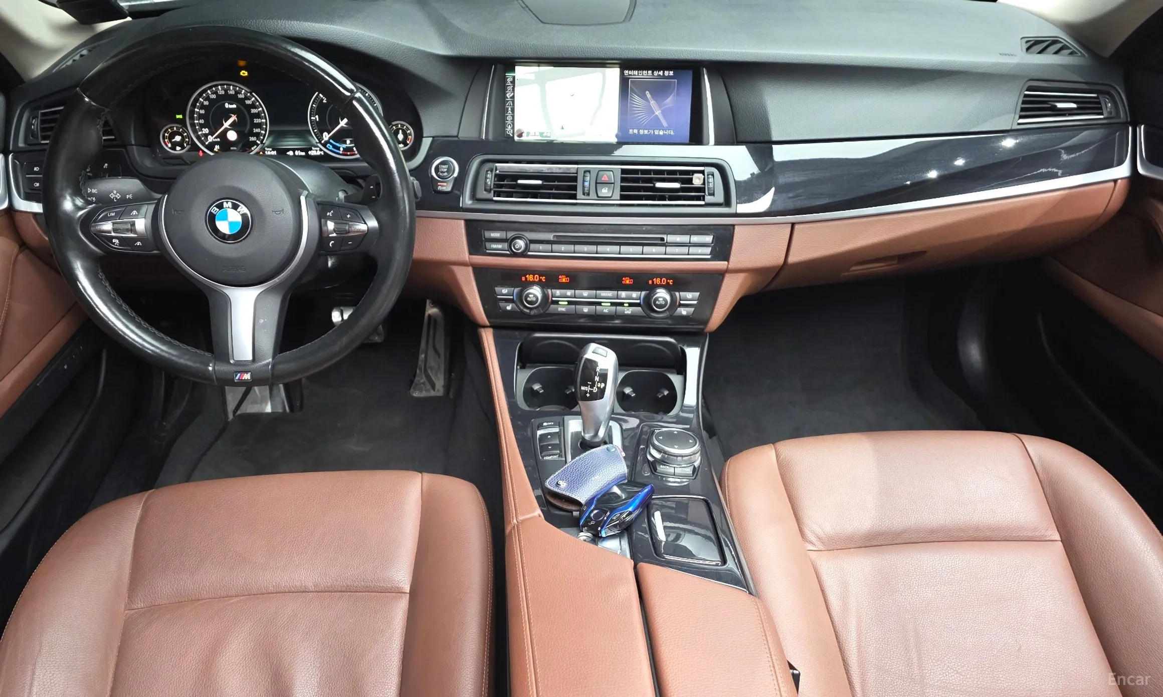 BMW 5 Series (F10) превью 7