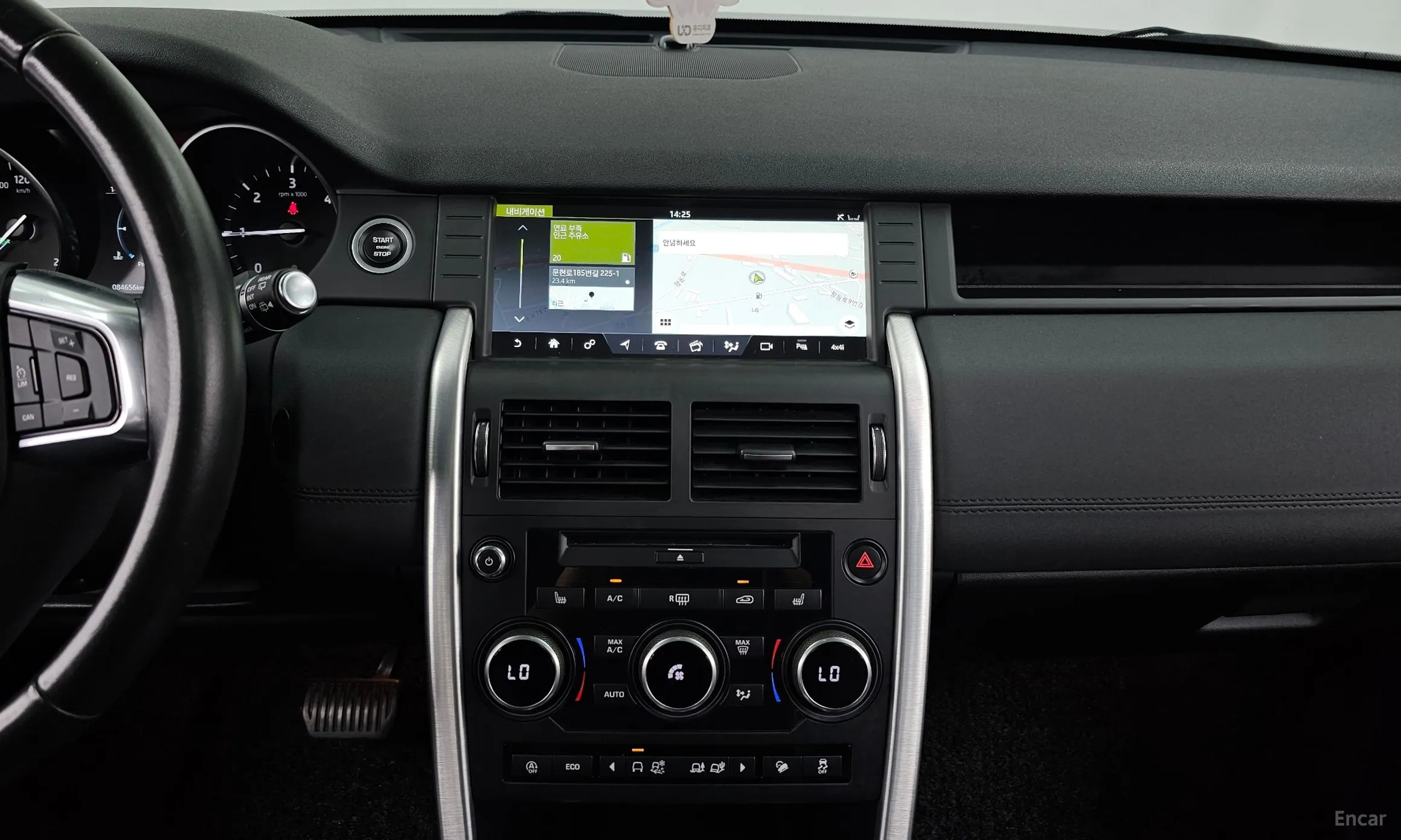 Land Rover Discovery Sports превью 14