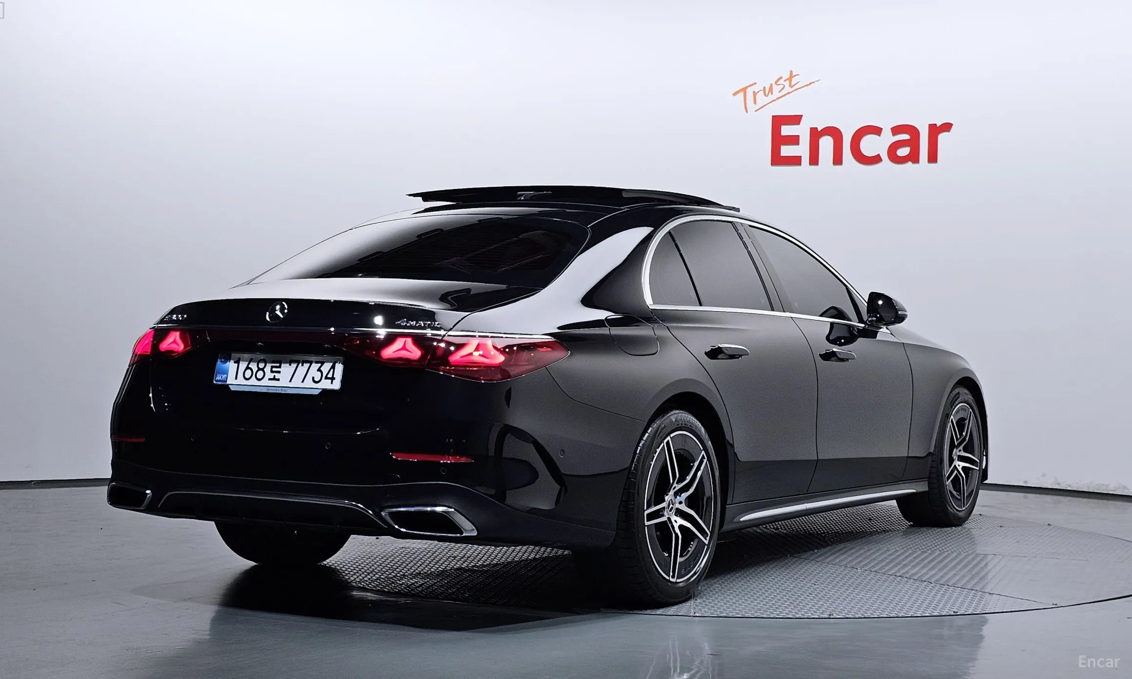Mercedes Benz E-Class W214
