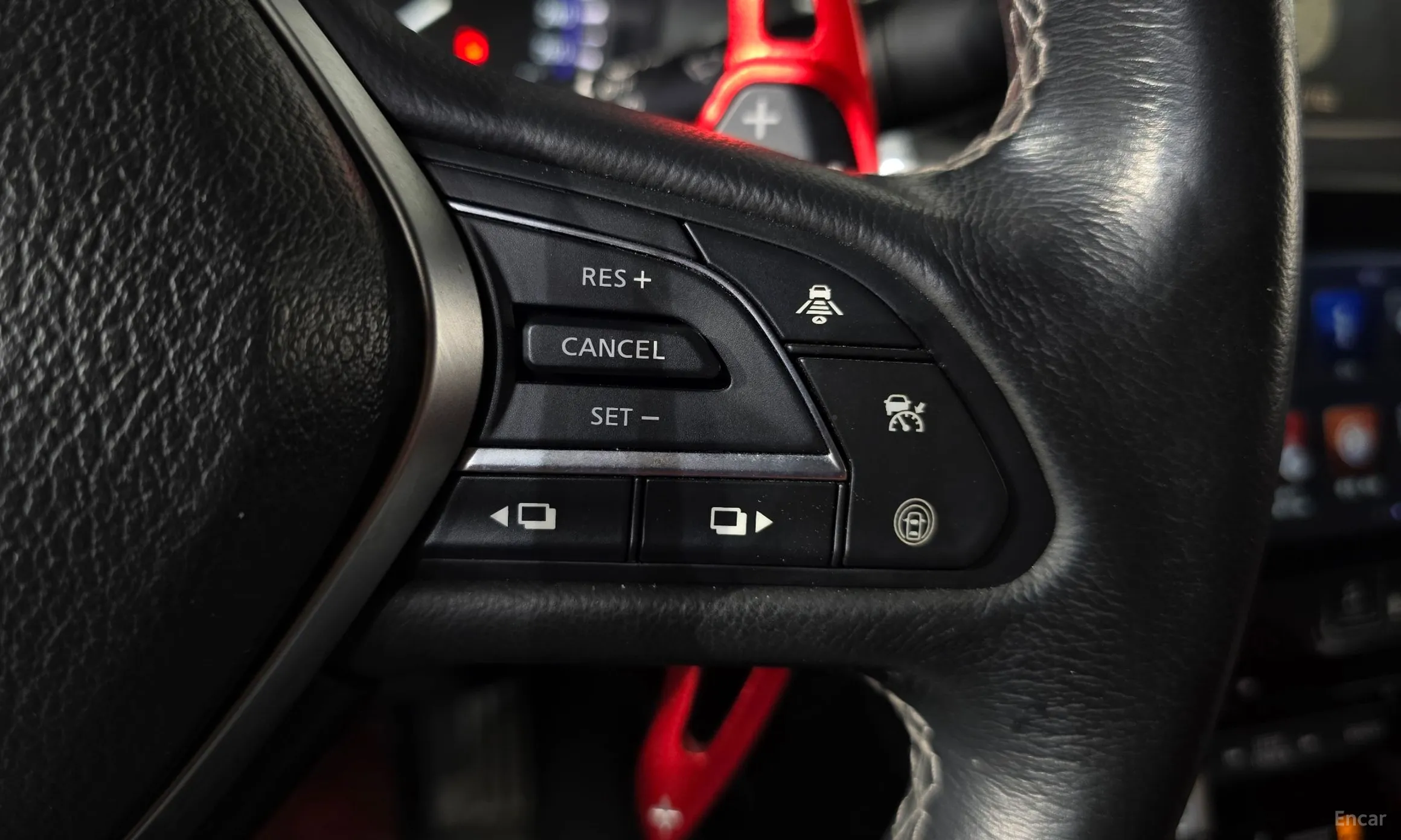Infiniti Q60 (CV37) превью 14