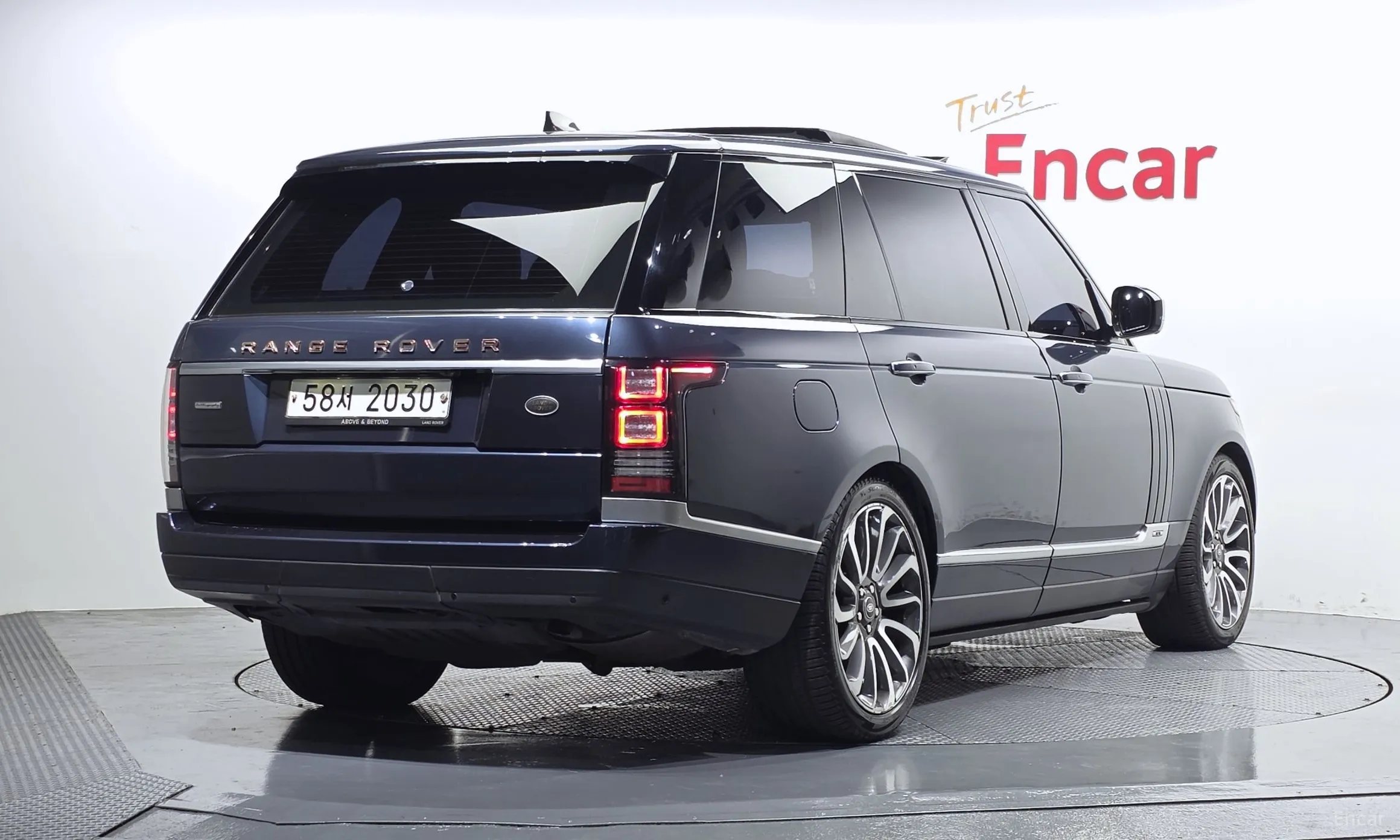 Land Rover Range Rover 4th Generation превью 2