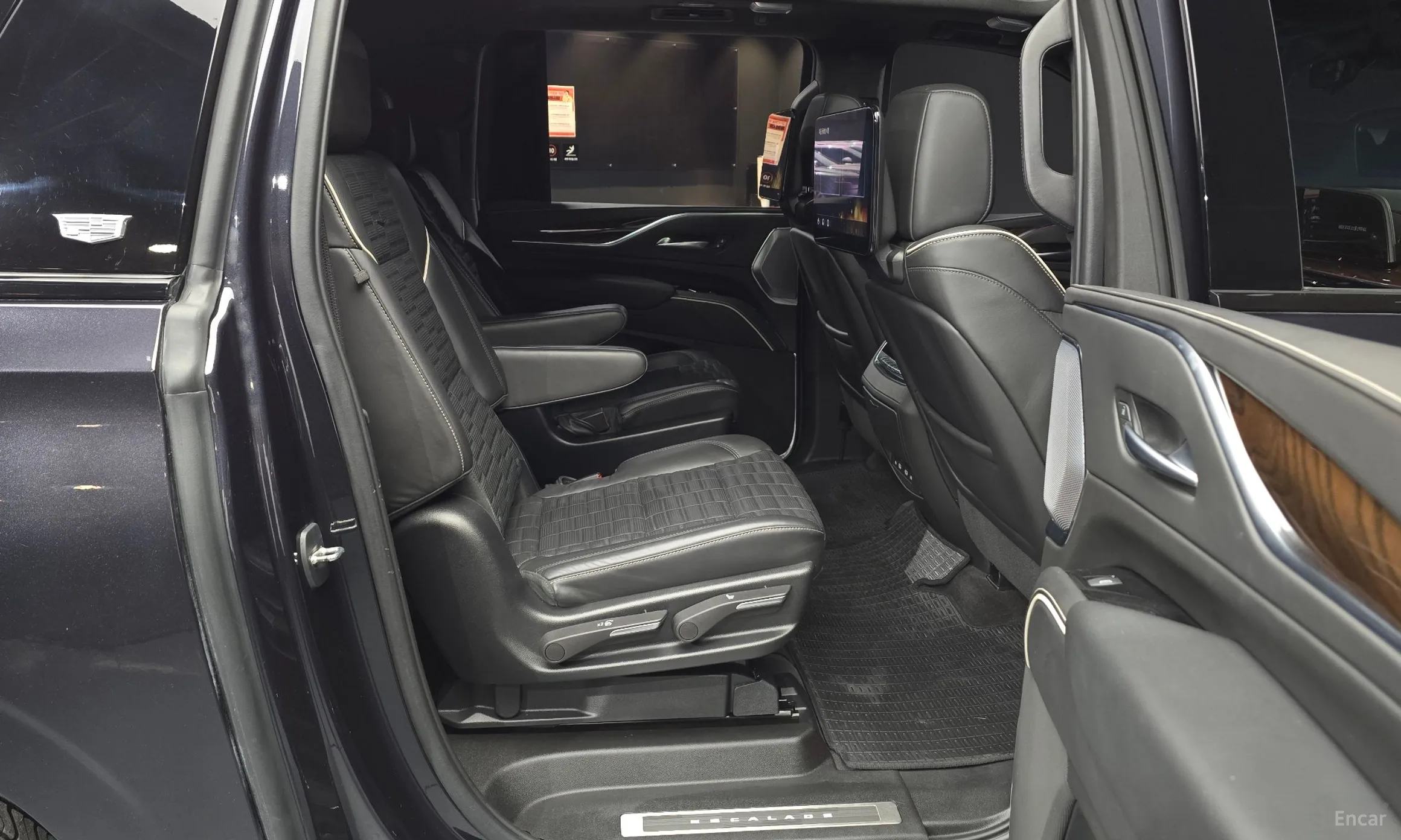 Cadillac Escalade 5th Generation превью 12