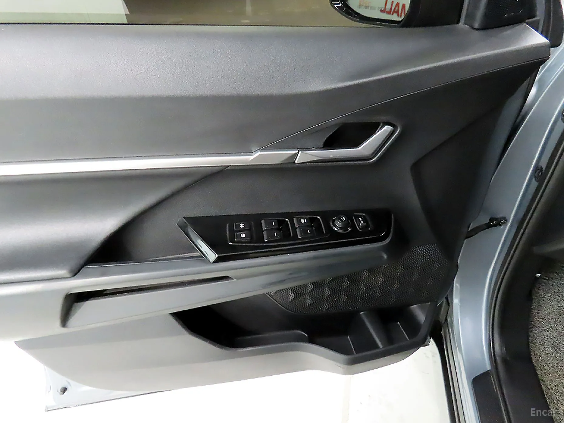 KG Mobility (SsangYong) Torres превью 12